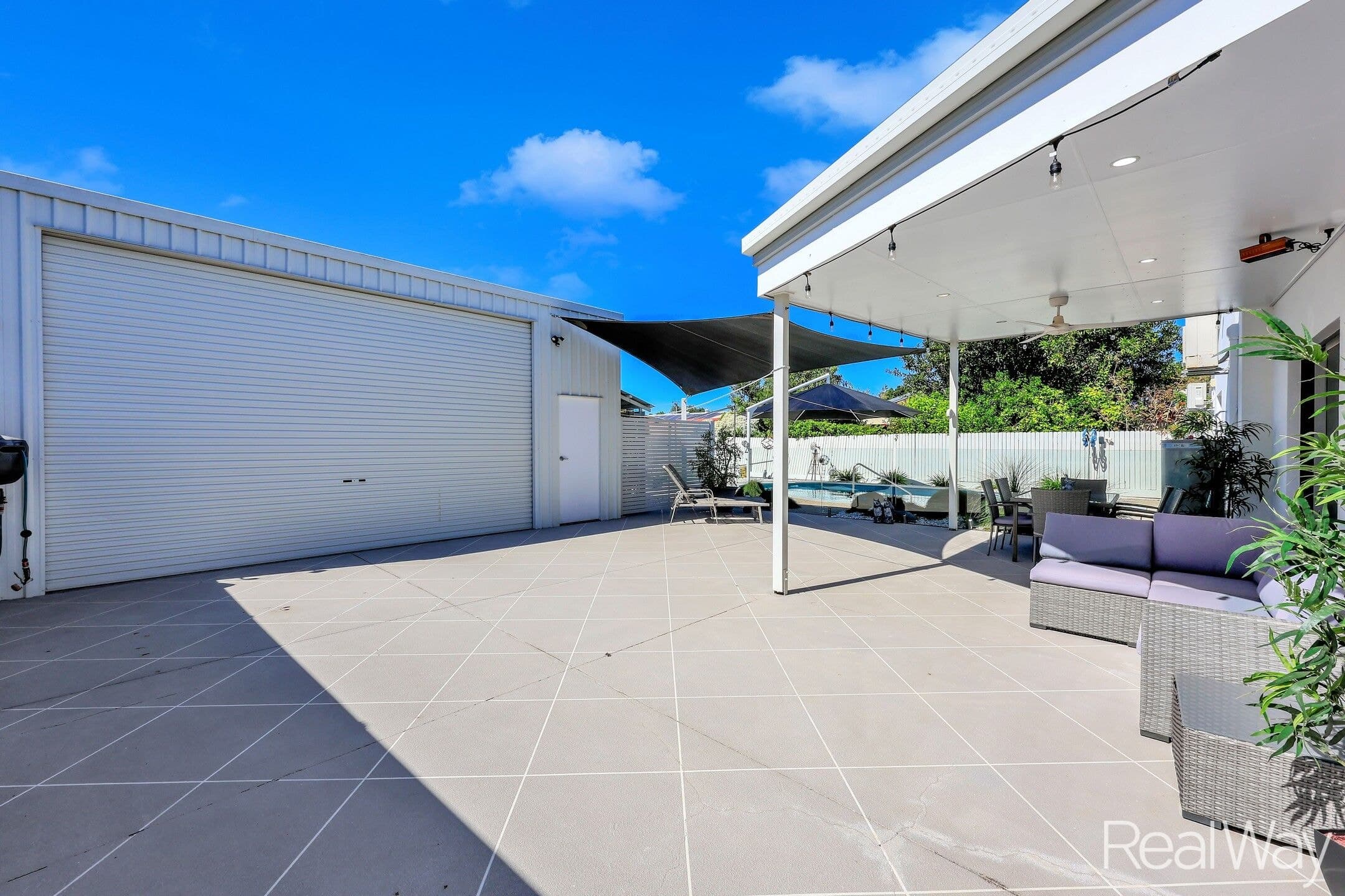 15 Jensen Street, Avenell Heights QLD 4670, Avenell Heights - Thumbnail 2
