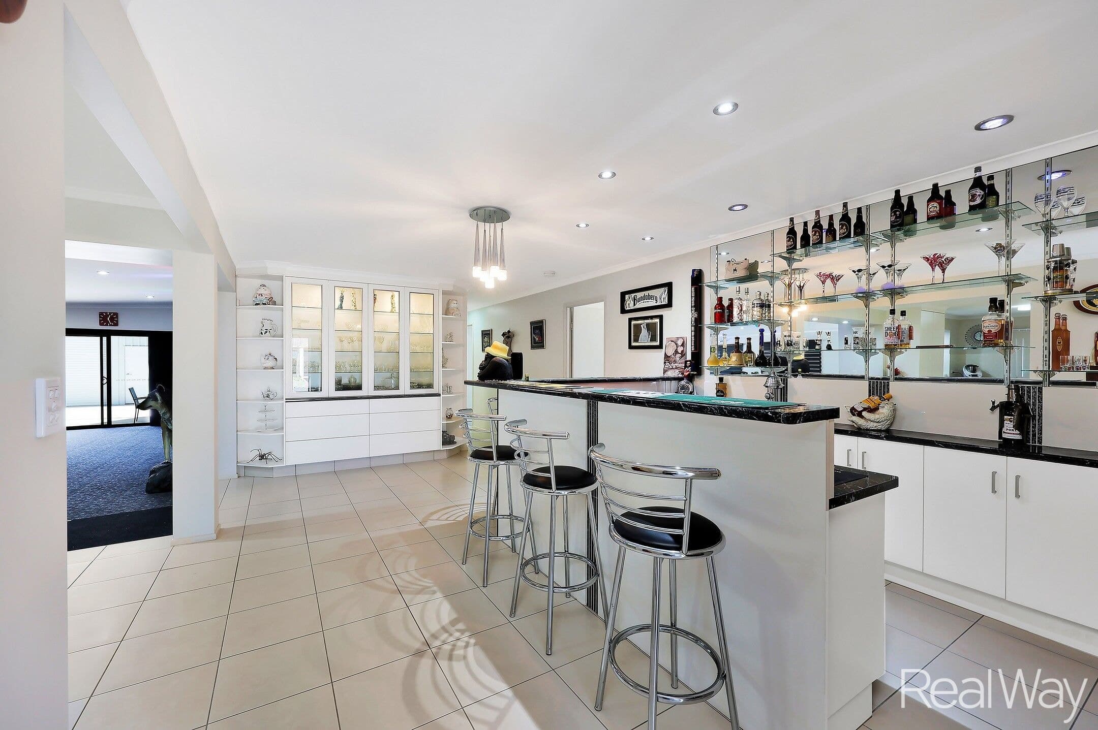 15 Jensen Street, Avenell Heights QLD 4670, Avenell Heights - Thumbnail 6
