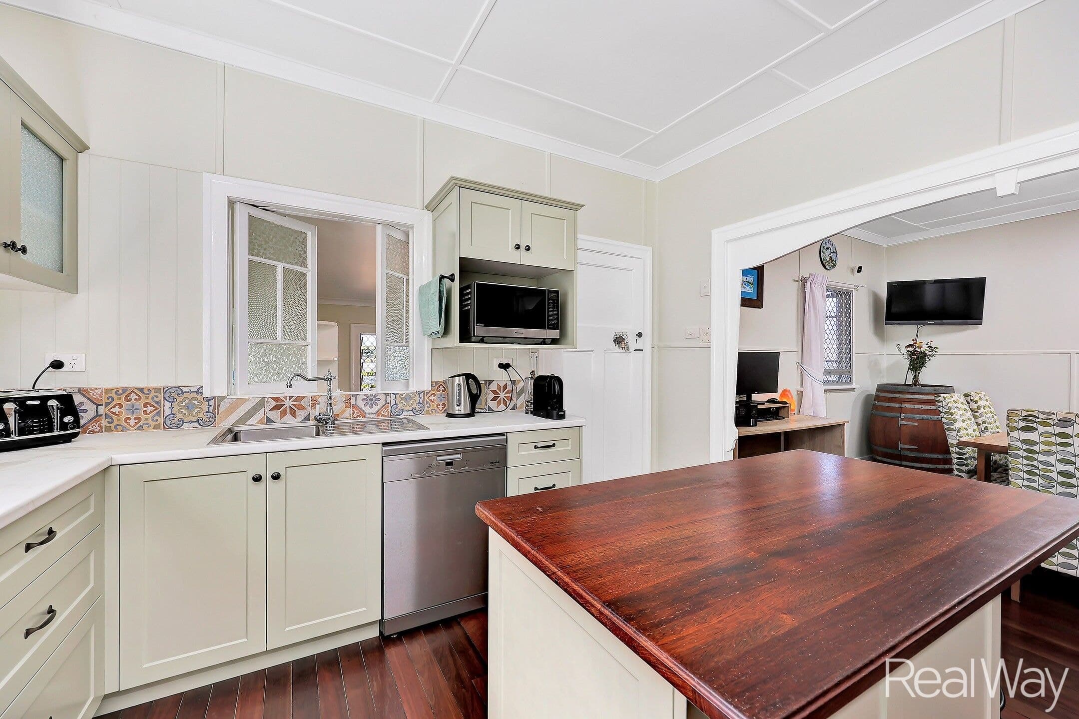 178a Barolin Street, Walkervale QLD 4670, Walkervale - Thumbnail 8