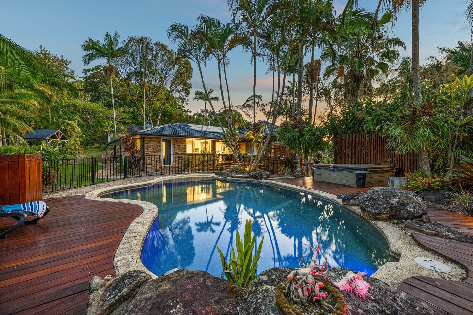 8 Isabella Court, Tallebudgera - Thumbnail 2