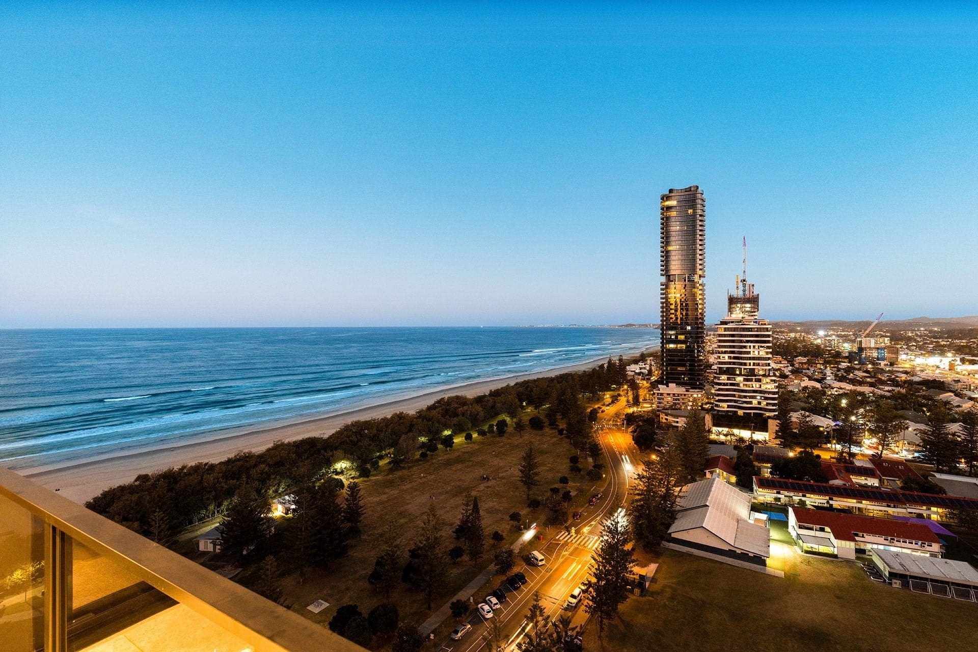 1903/185 Old Burleigh Road, Broadbeach - Thumbnail 2