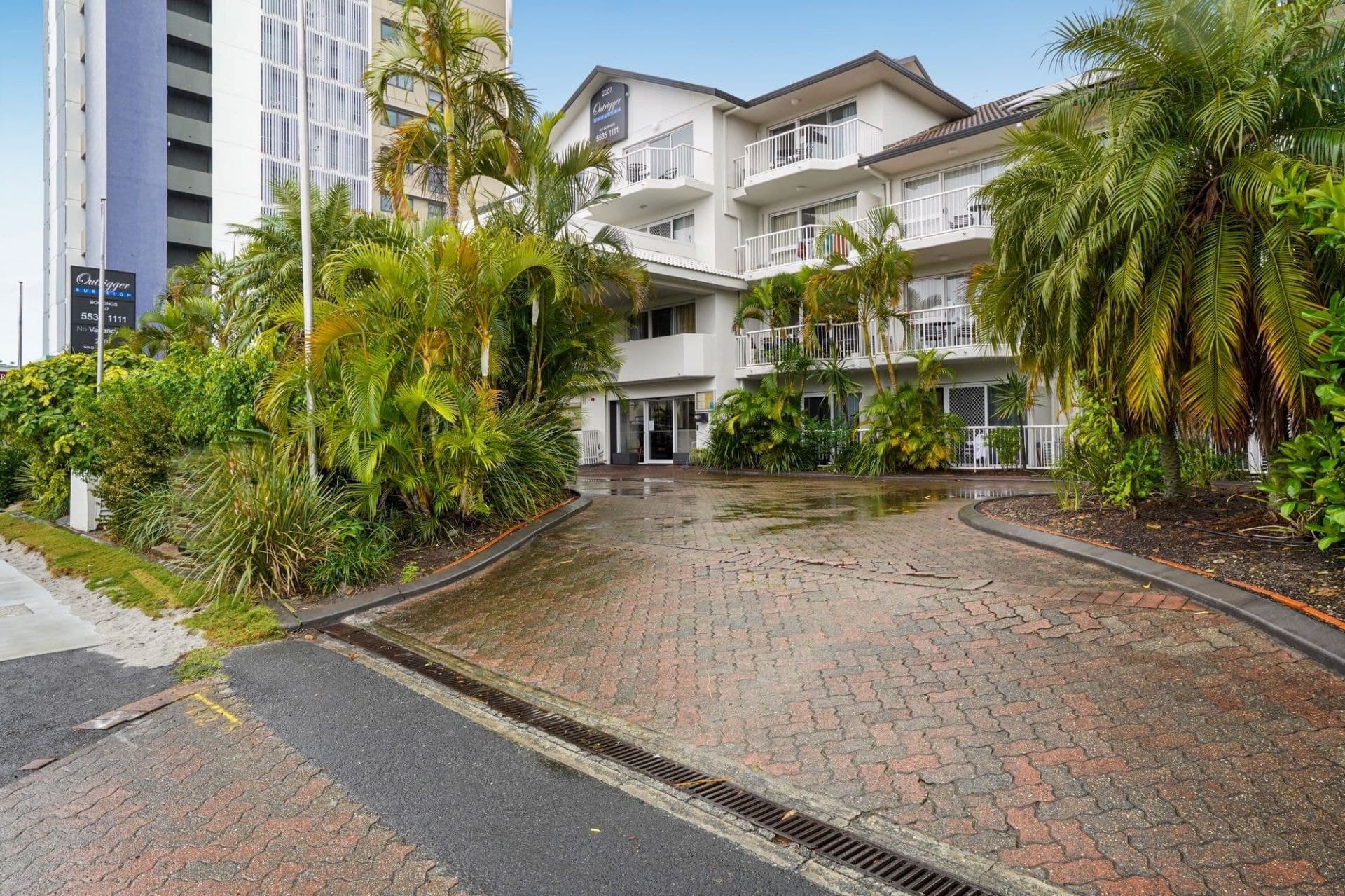222/2007 Gold Coast Highway, Miami - Image 1