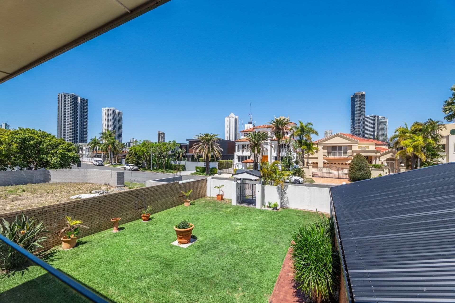 41 Admiralty Drive, Paradise Waters - Thumbnail 4