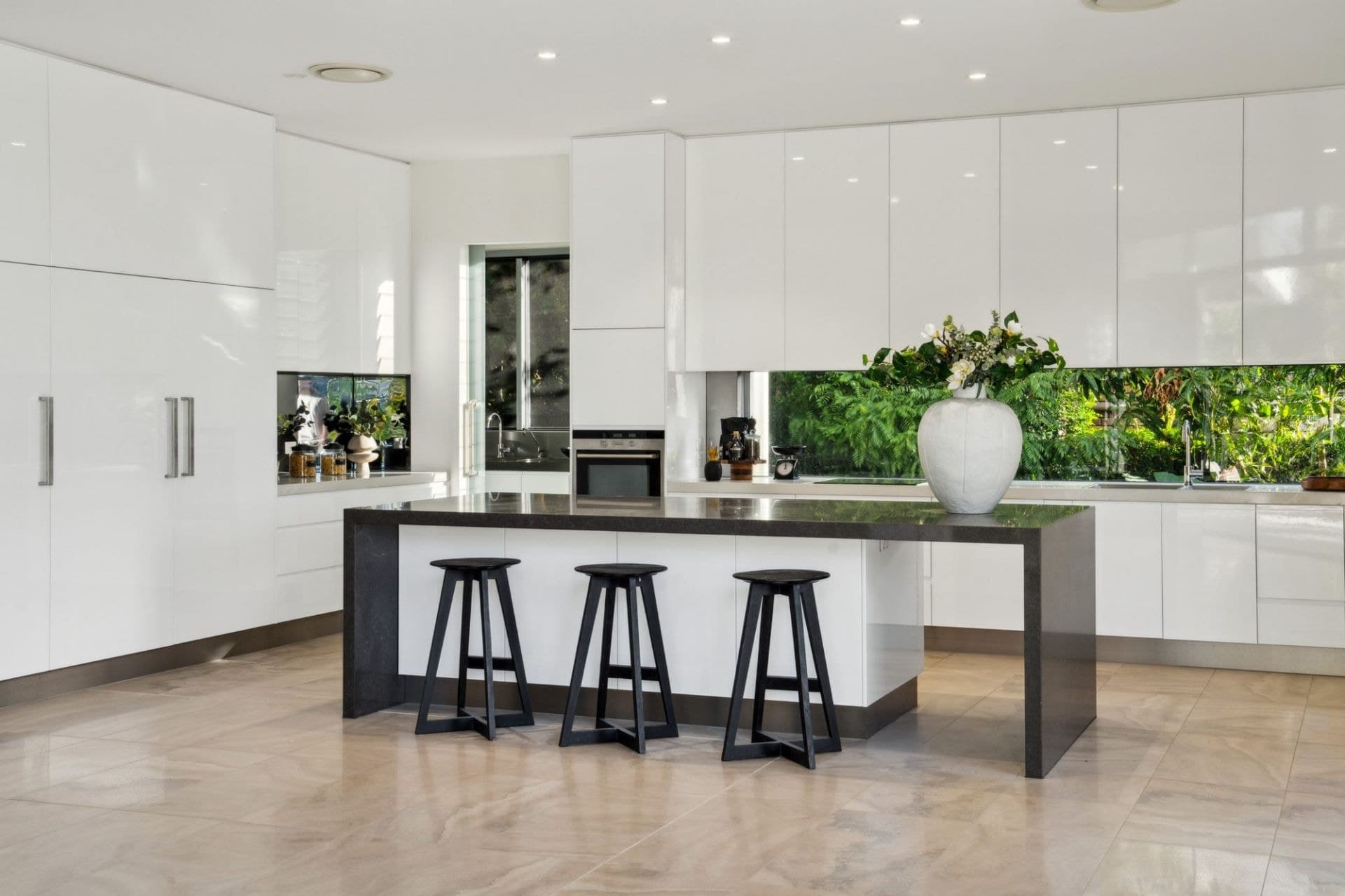 191 Monaco Street, Broadbeach Waters - Thumbnail 7
