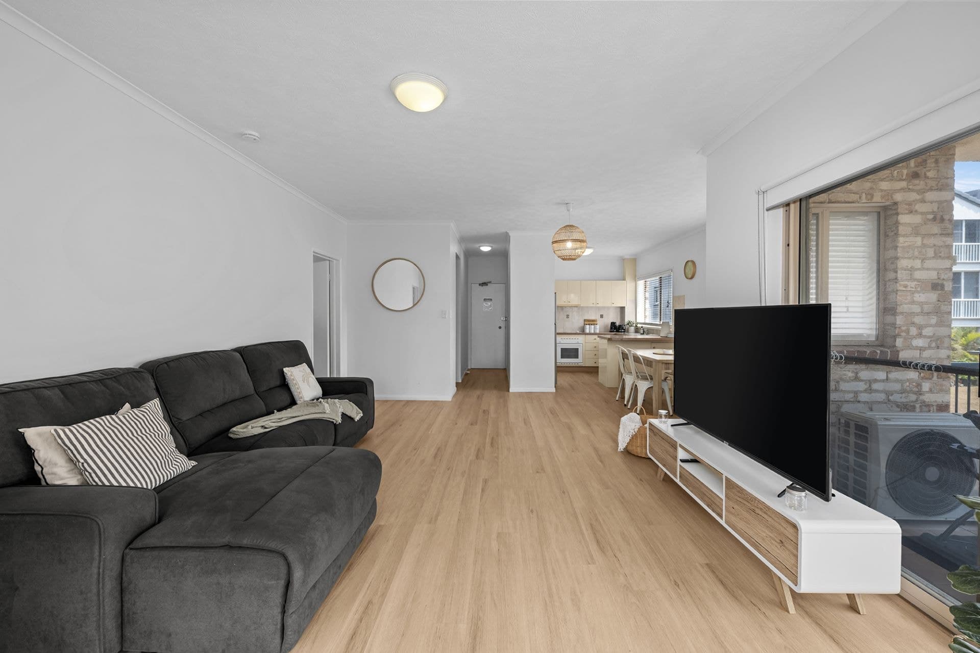 10/47 Bauer Street, Southport - Image 1
