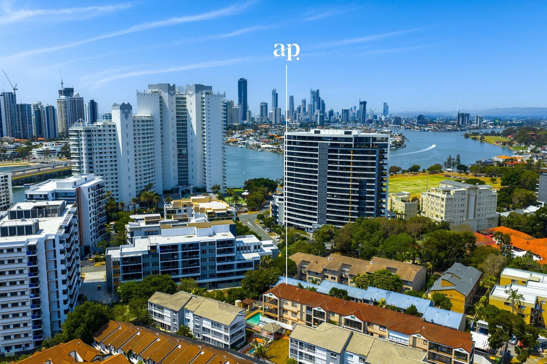10/47 Bauer Street, Southport - Thumbnail 2