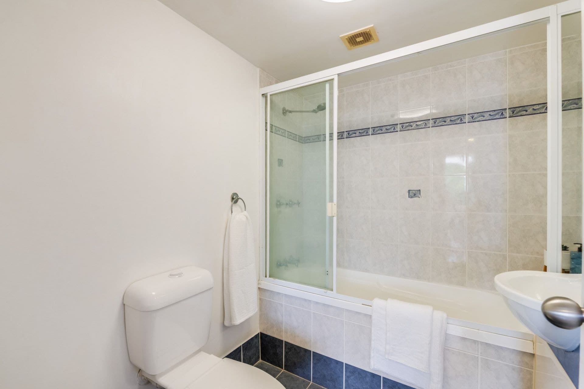 29/484-488 Marine Parade, Biggera Waters - Image 1