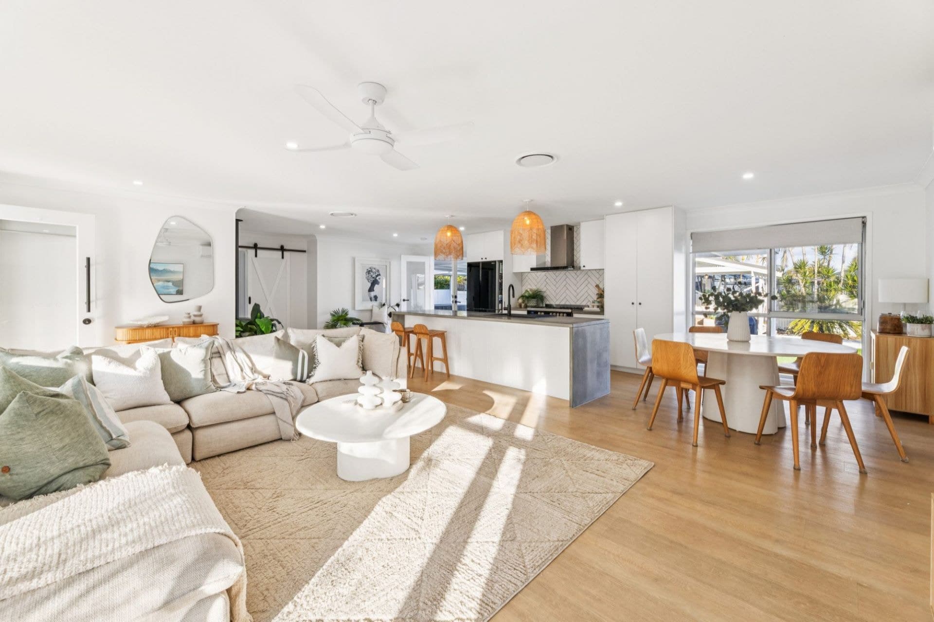 141 Murtha Drive, Elanora - Thumbnail 3