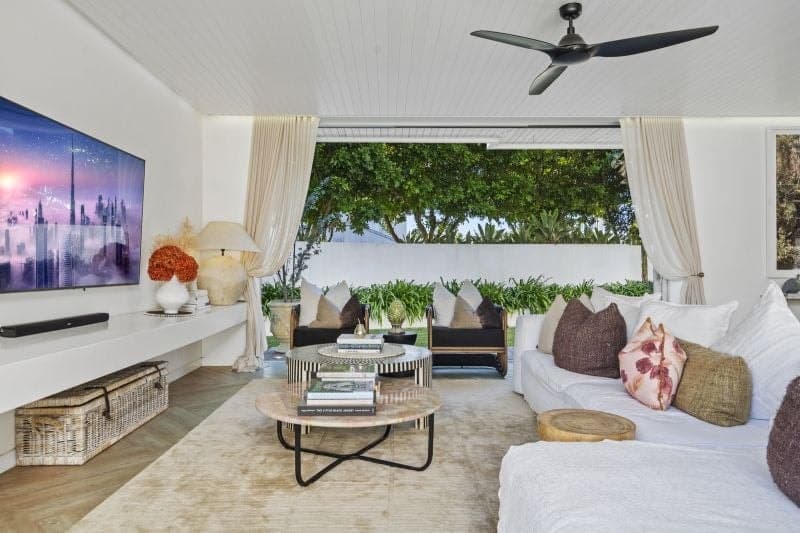 6 Maxime Court, Isle Of Capri - Thumbnail 6