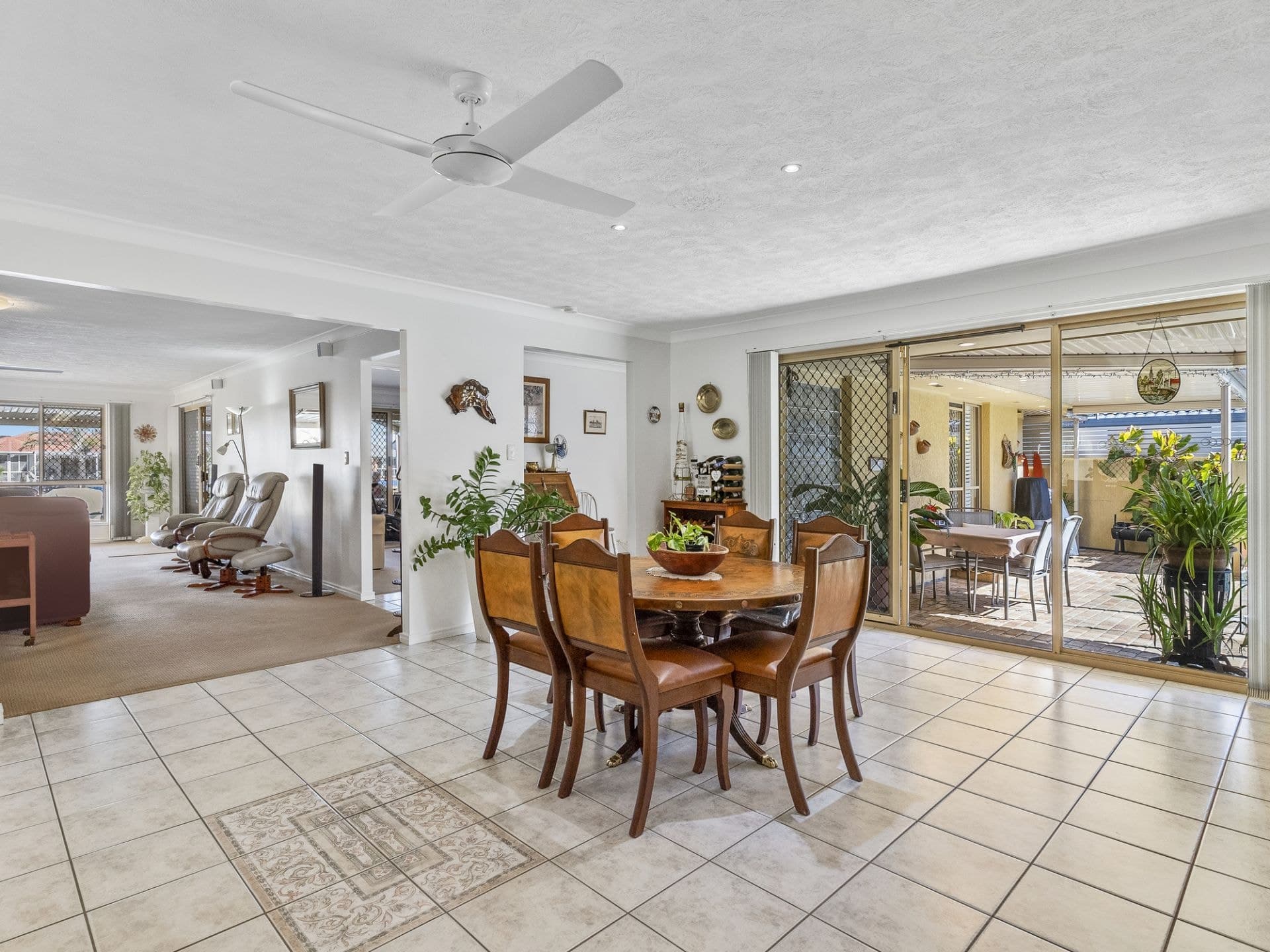 60 Lae Drive, Runaway Bay - Thumbnail 7