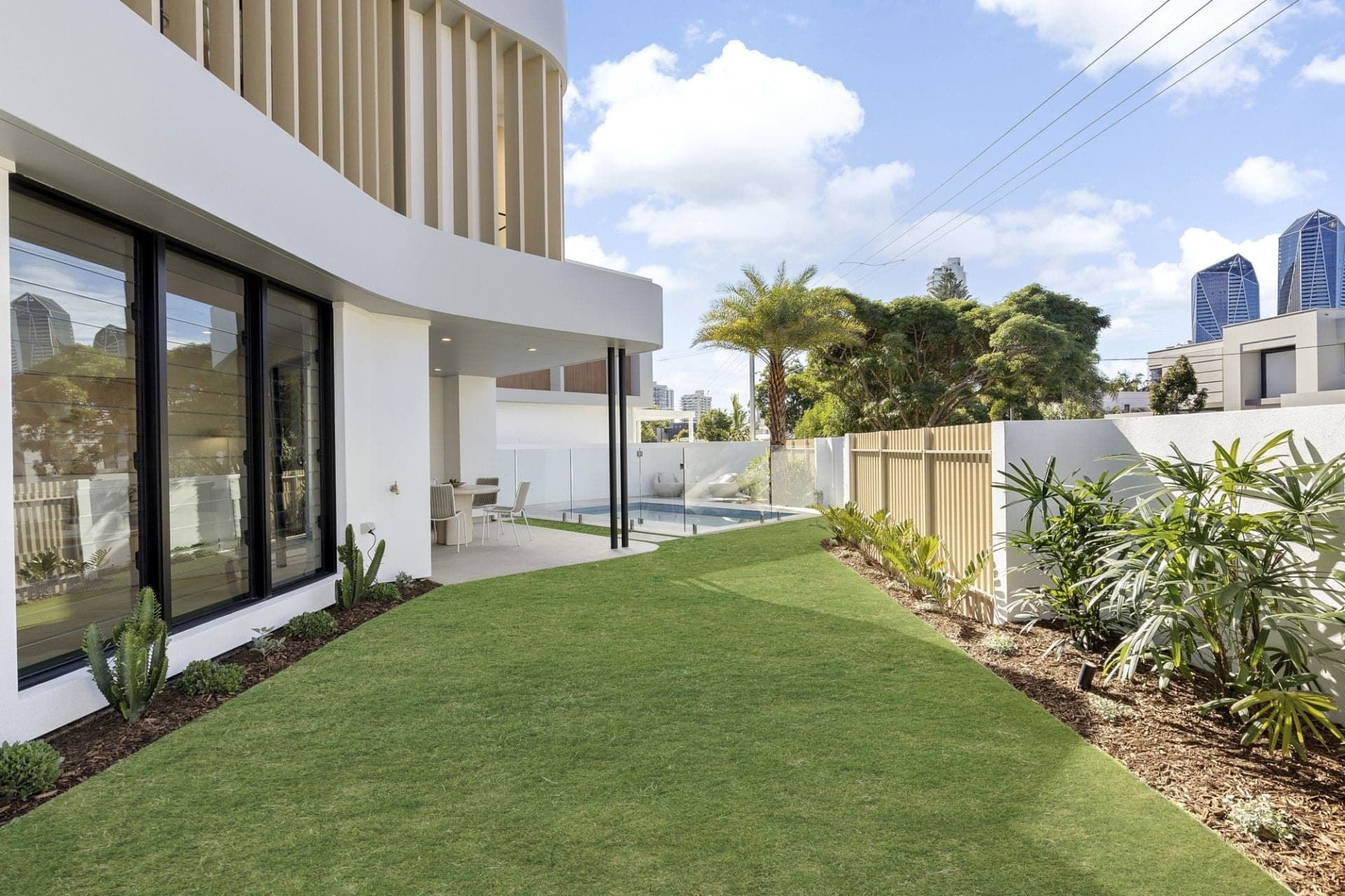 73 Amalfi Drive, Isle Of Capri - Image 1