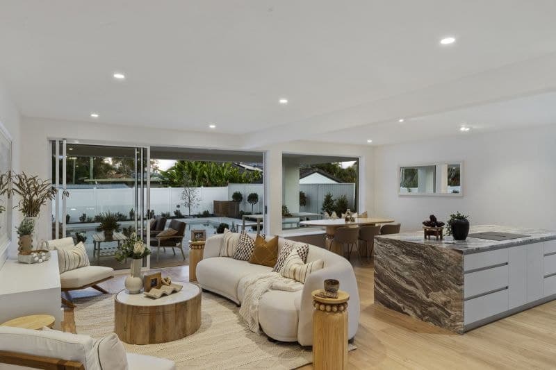 45 Currumburra Road, Ashmore - Thumbnail 3