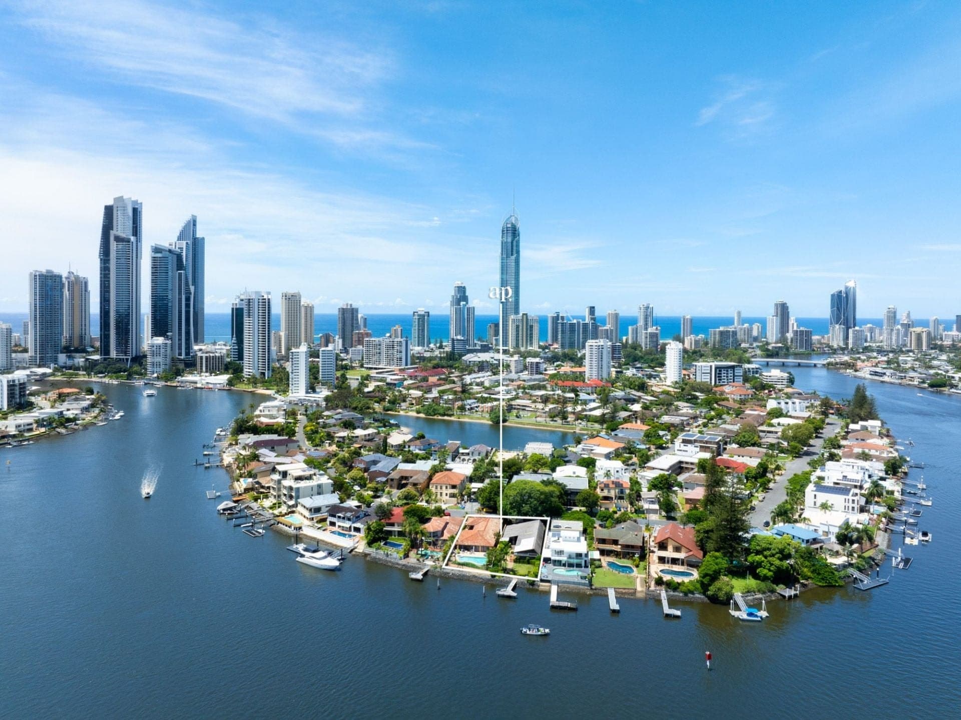 56 Sunset Boulevard, Surfers Paradise - Thumbnail 2
