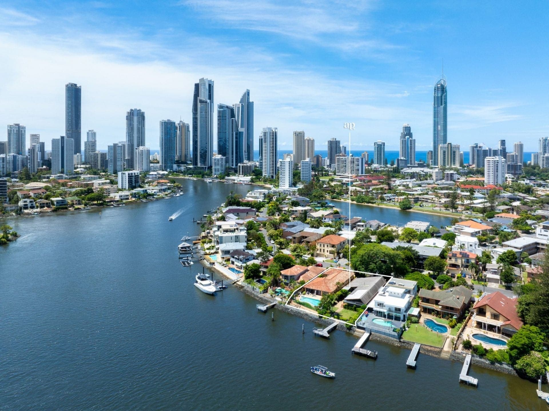 56 Sunset Boulevard, Surfers Paradise - Thumbnail 4
