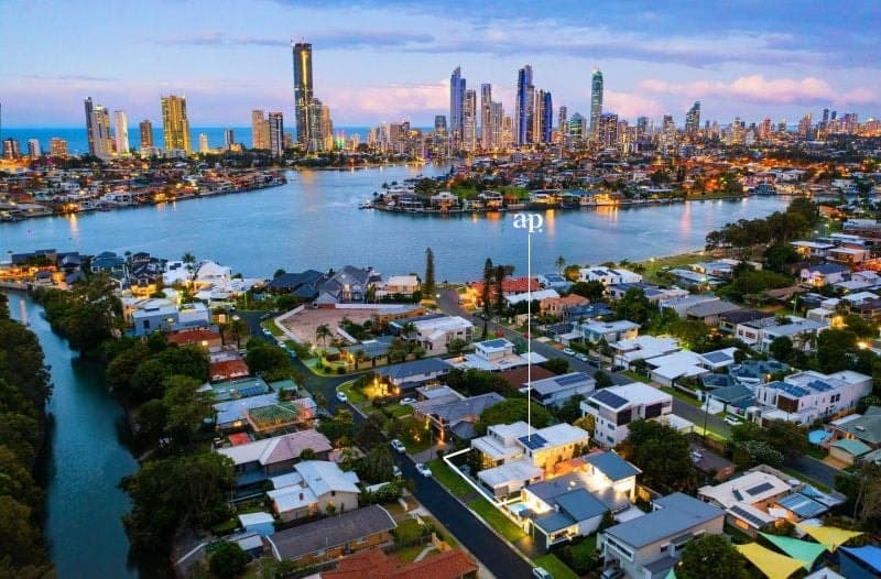 40 Korong Street, Southport - Thumbnail 2