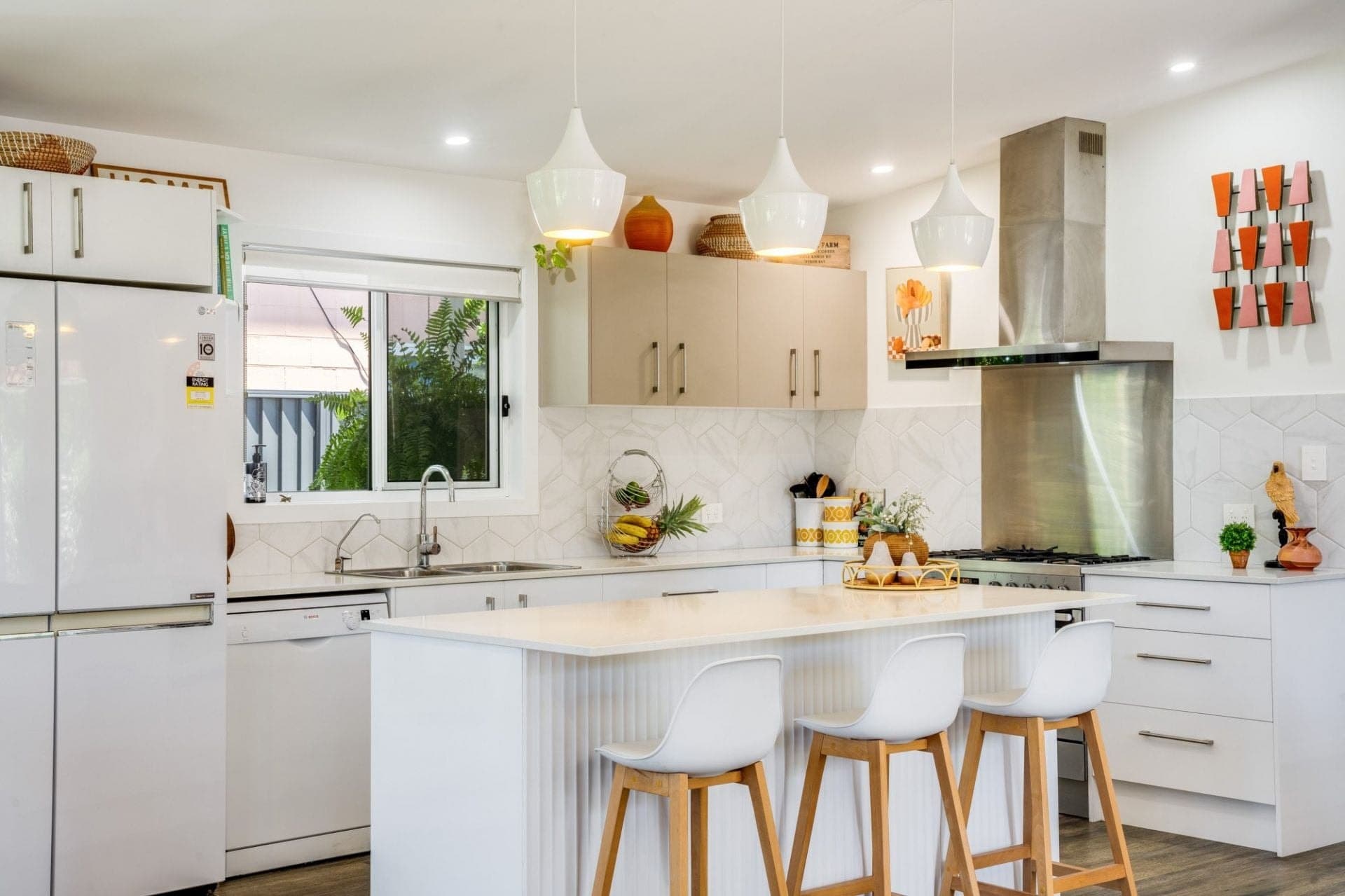 70 Ocean Street, Runaway Bay - Thumbnail 7