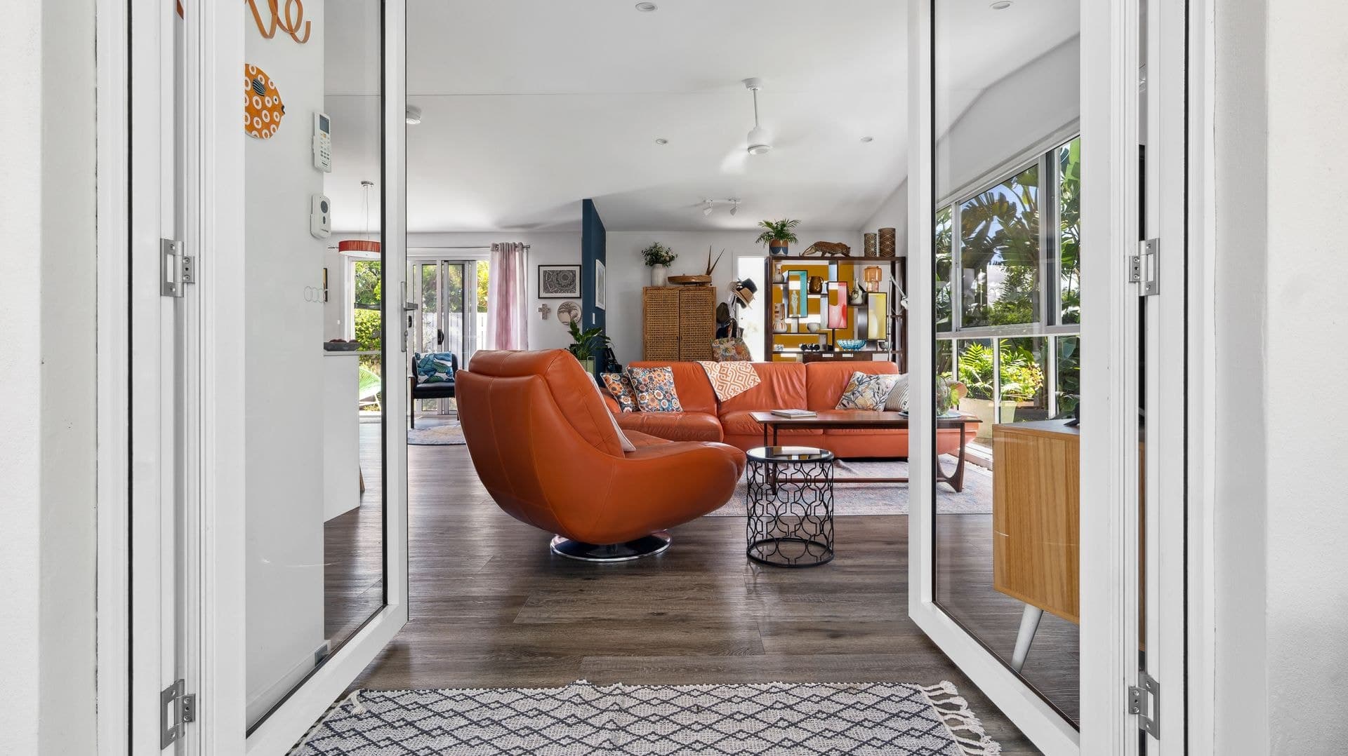 70 Ocean Street, Runaway Bay - Thumbnail 8