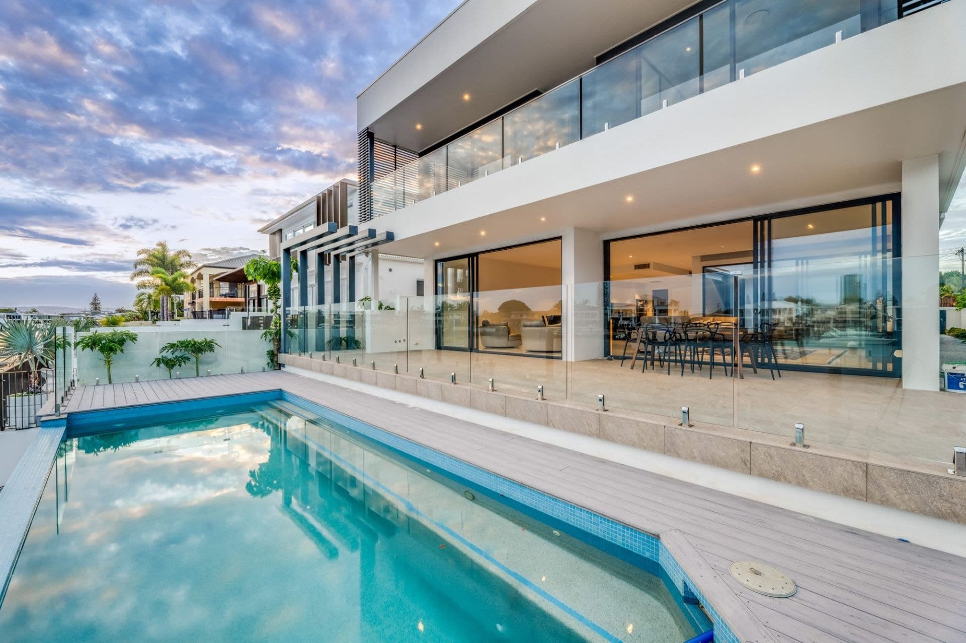 88 Amalfi Drive, Isle Of Capri - Thumbnail 4