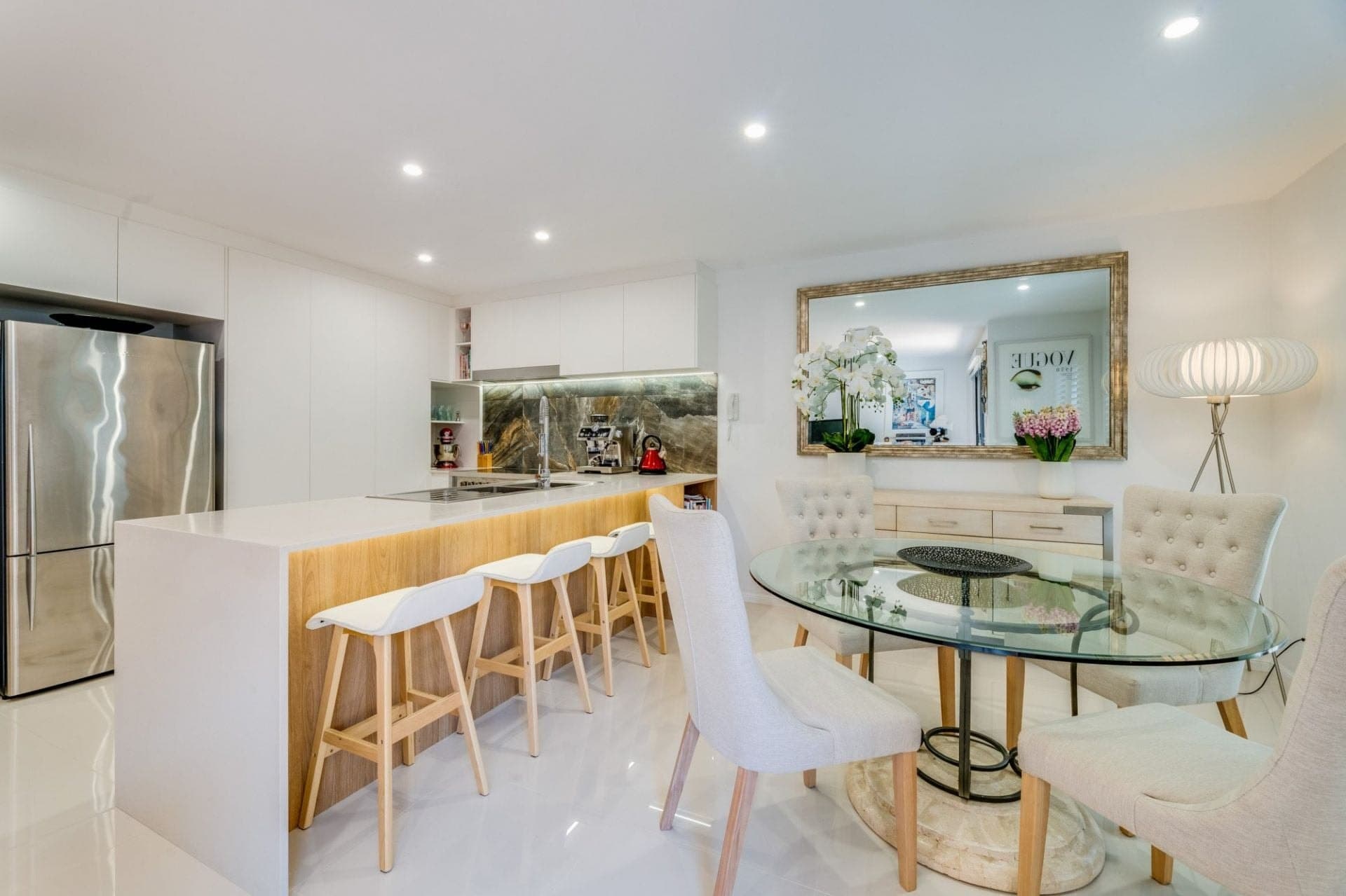 6/3 Elliott Street, Surfers Paradise - Thumbnail 2
