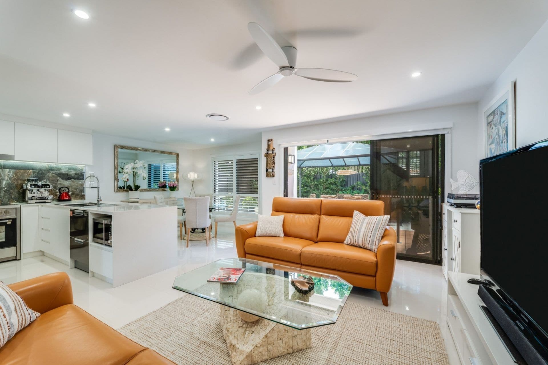 6/3 Elliott Street, Surfers Paradise - Thumbnail 8