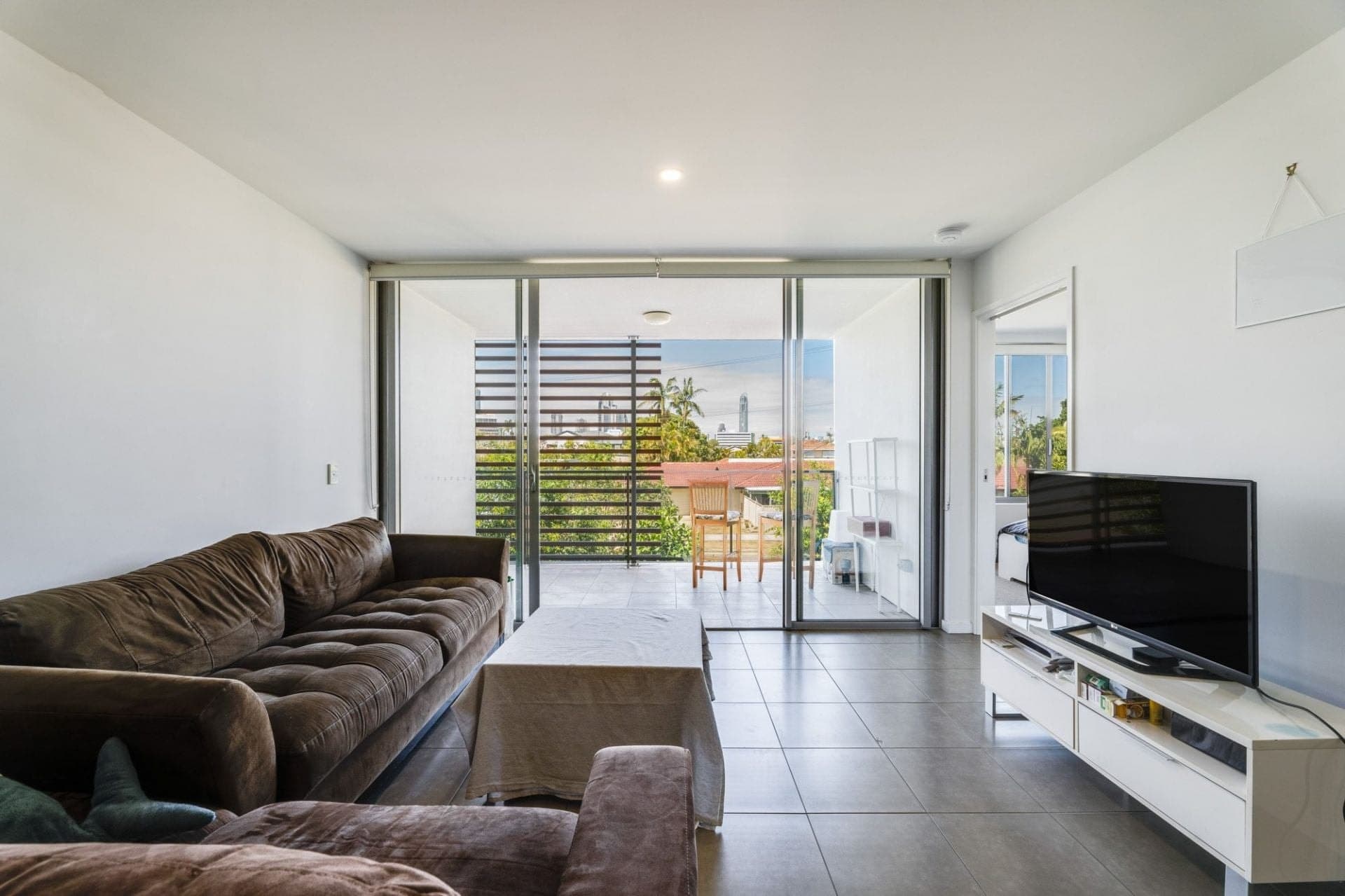 2216/1-7 Waterford Court, Bundall - Thumbnail 3