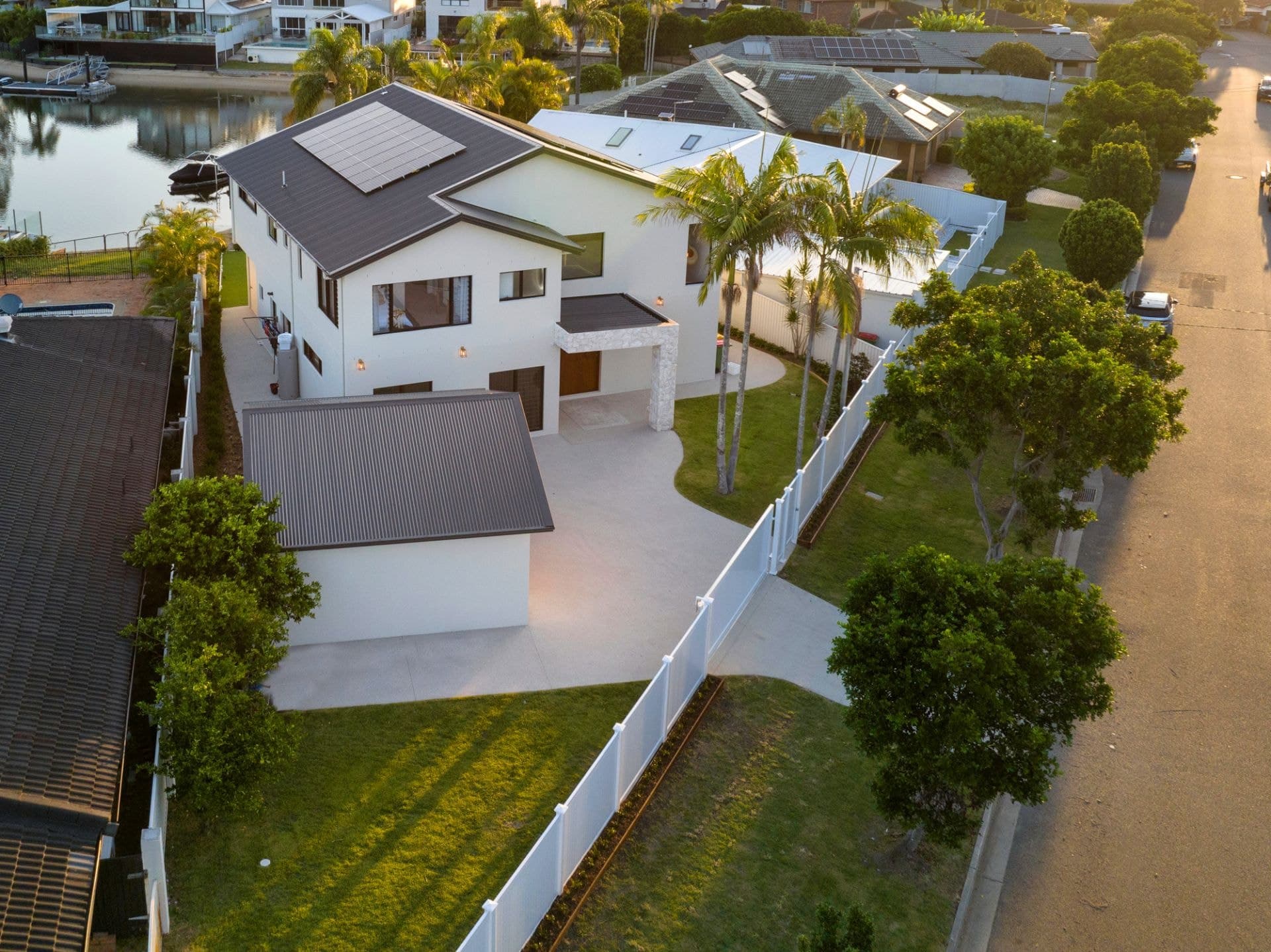 42 Merrimac Boulevard, Broadbeach Waters - Image 1