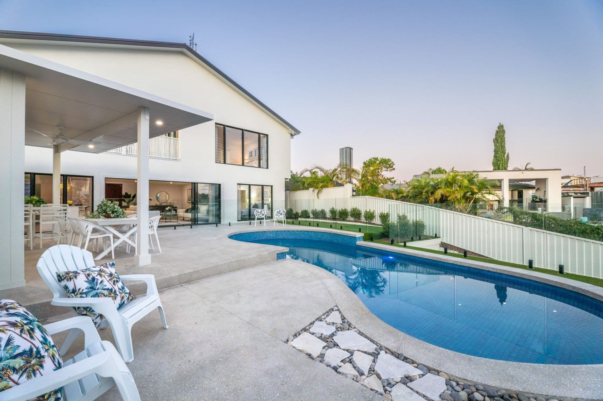 42 Merrimac Boulevard, Broadbeach Waters - Thumbnail 2