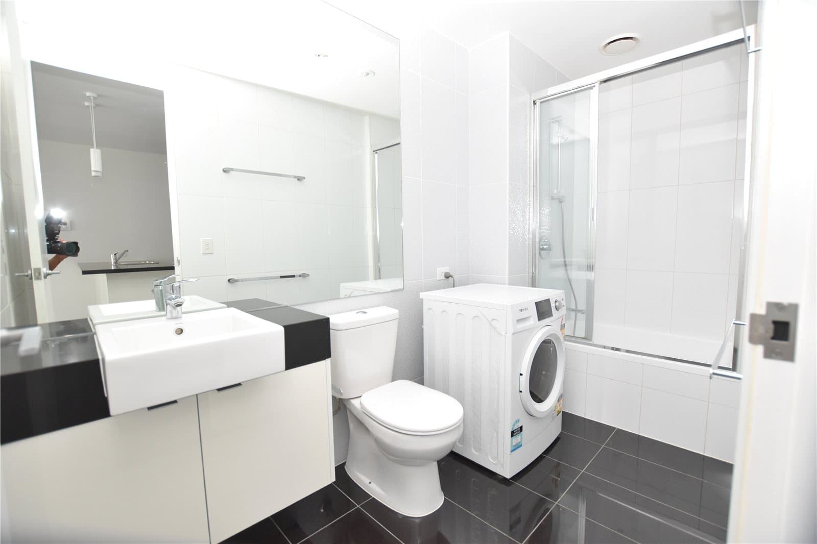 3709/151 City Road, Southbank - Thumbnail 5