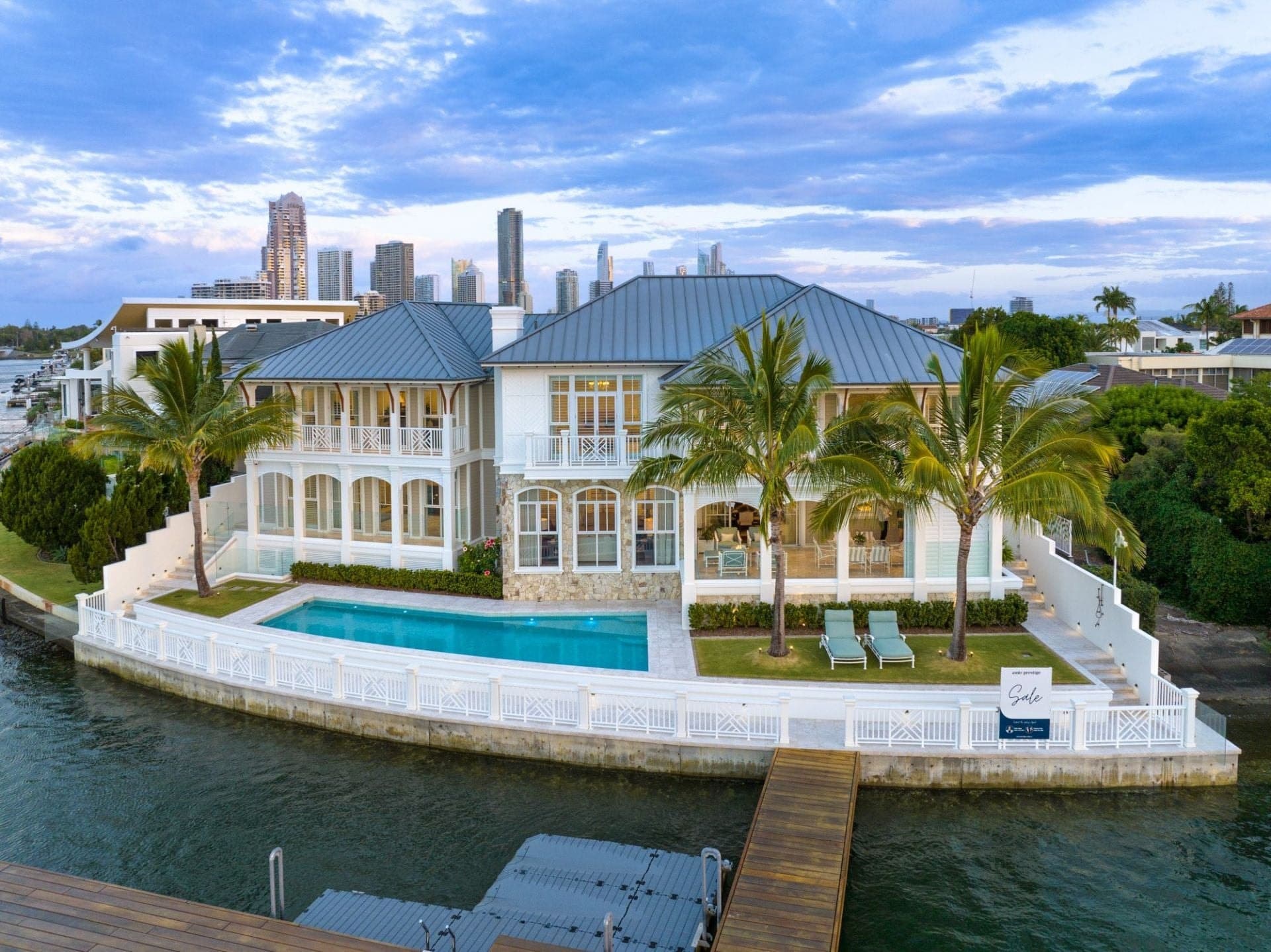 91 Commodore Drive, Paradise Waters - Thumbnail 2