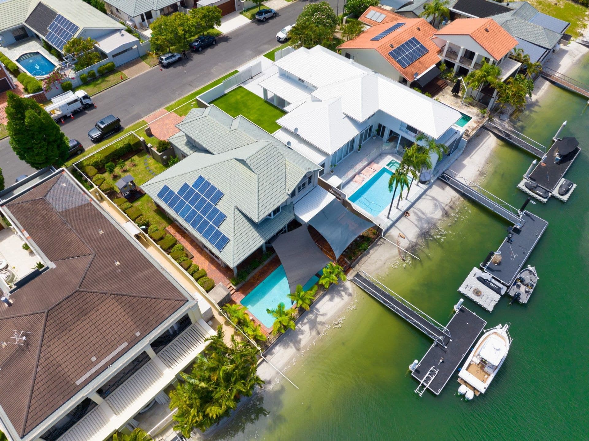 12 Buccaneer Court, Surfers Paradise - Thumbnail 6