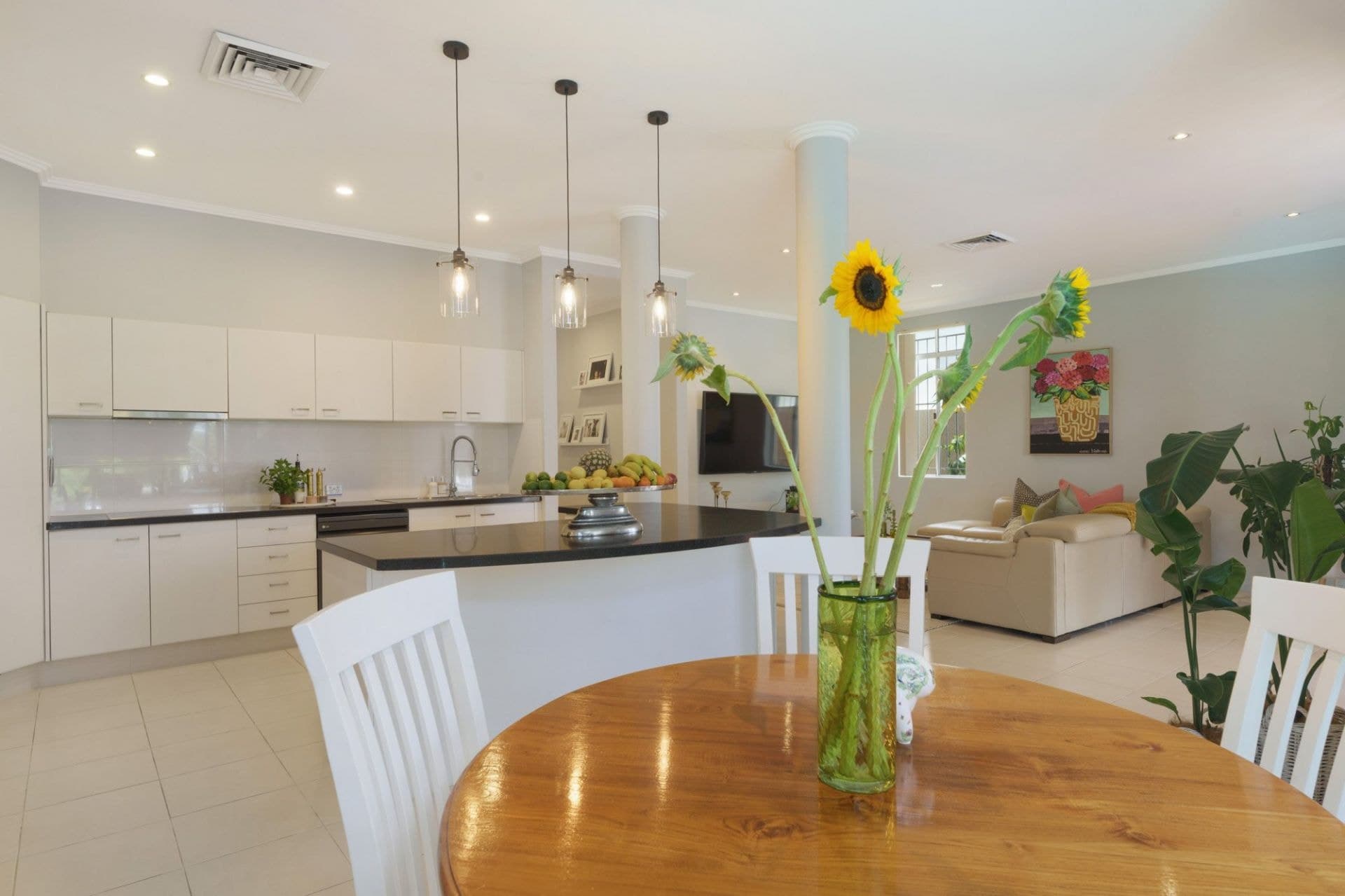 12 Buccaneer Court, Surfers Paradise - Thumbnail 7