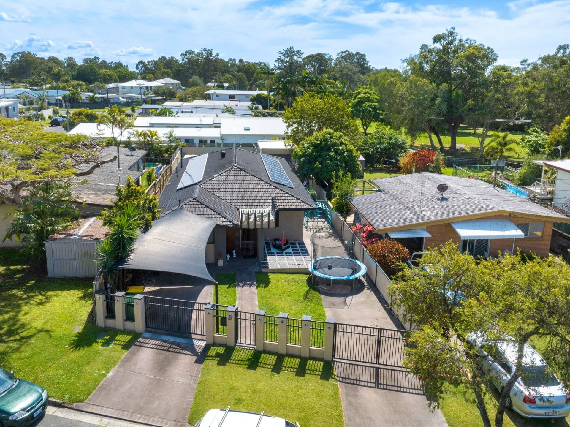 43 Coombabah Road, Runaway Bay - Thumbnail 3