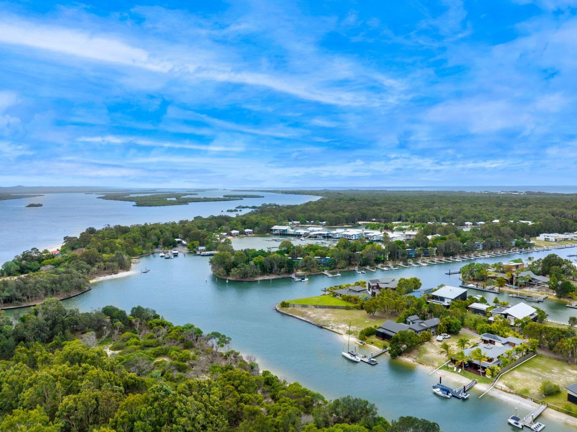 12 CASUARINA Court, South Stradbroke - Image 1