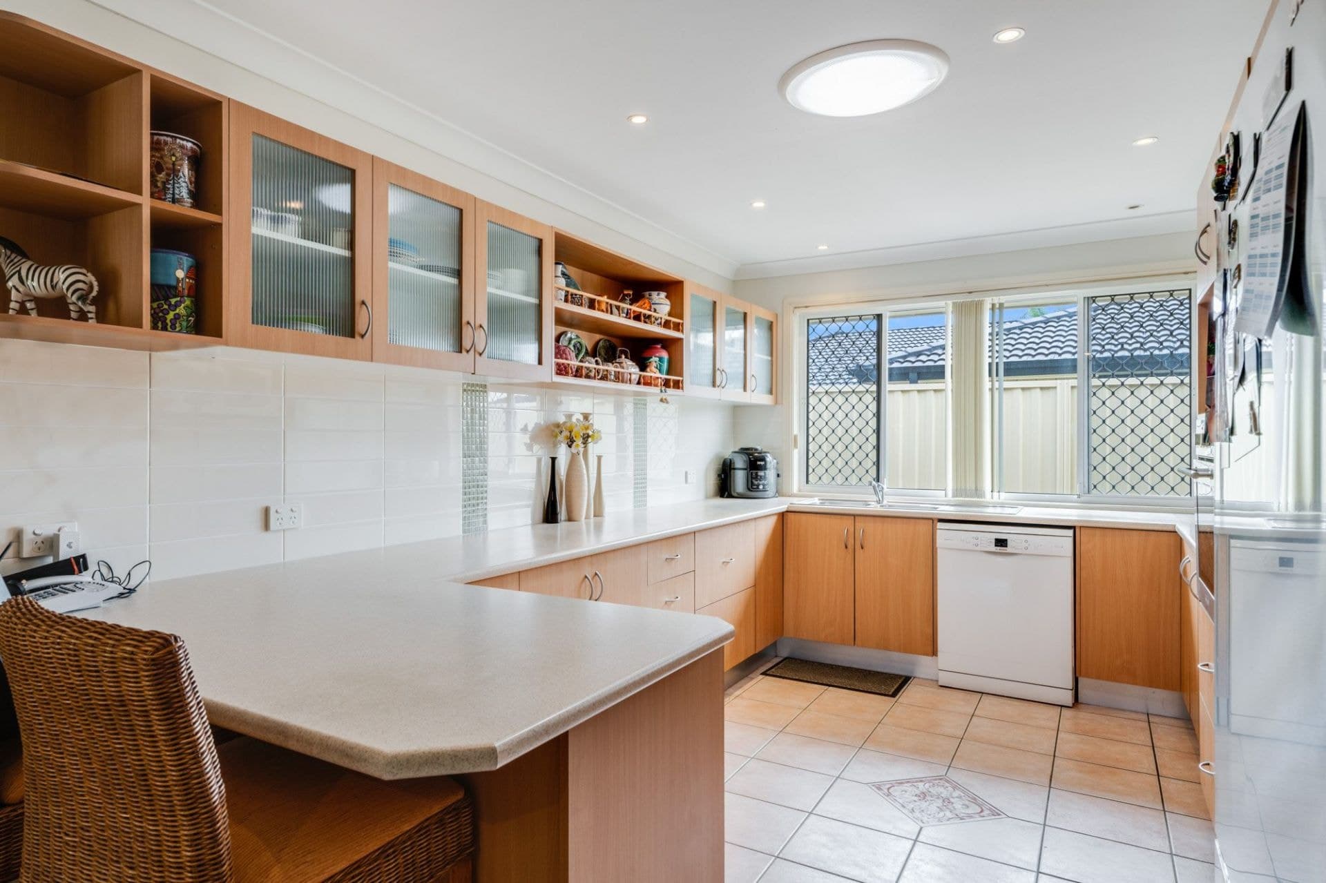 89 Burrendong Road, Coombabah - Thumbnail 5