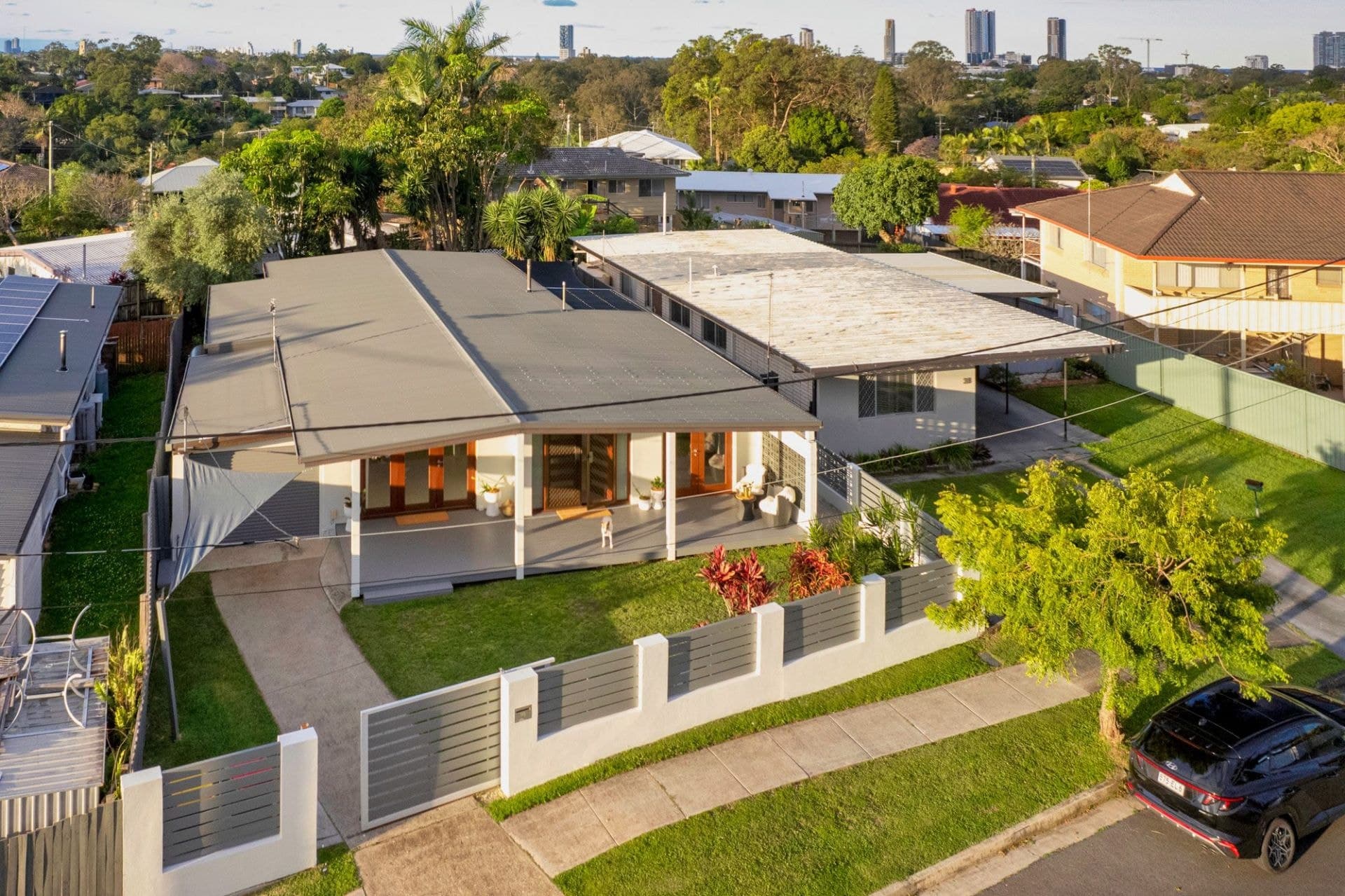 36 Cooleroo Crescent, Southport - Thumbnail 2