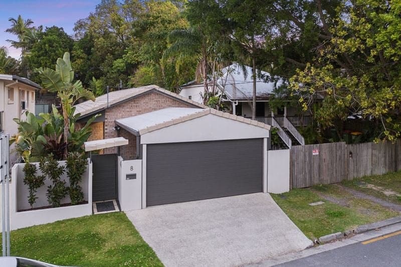8 Andrews Street, Southport - Thumbnail 2