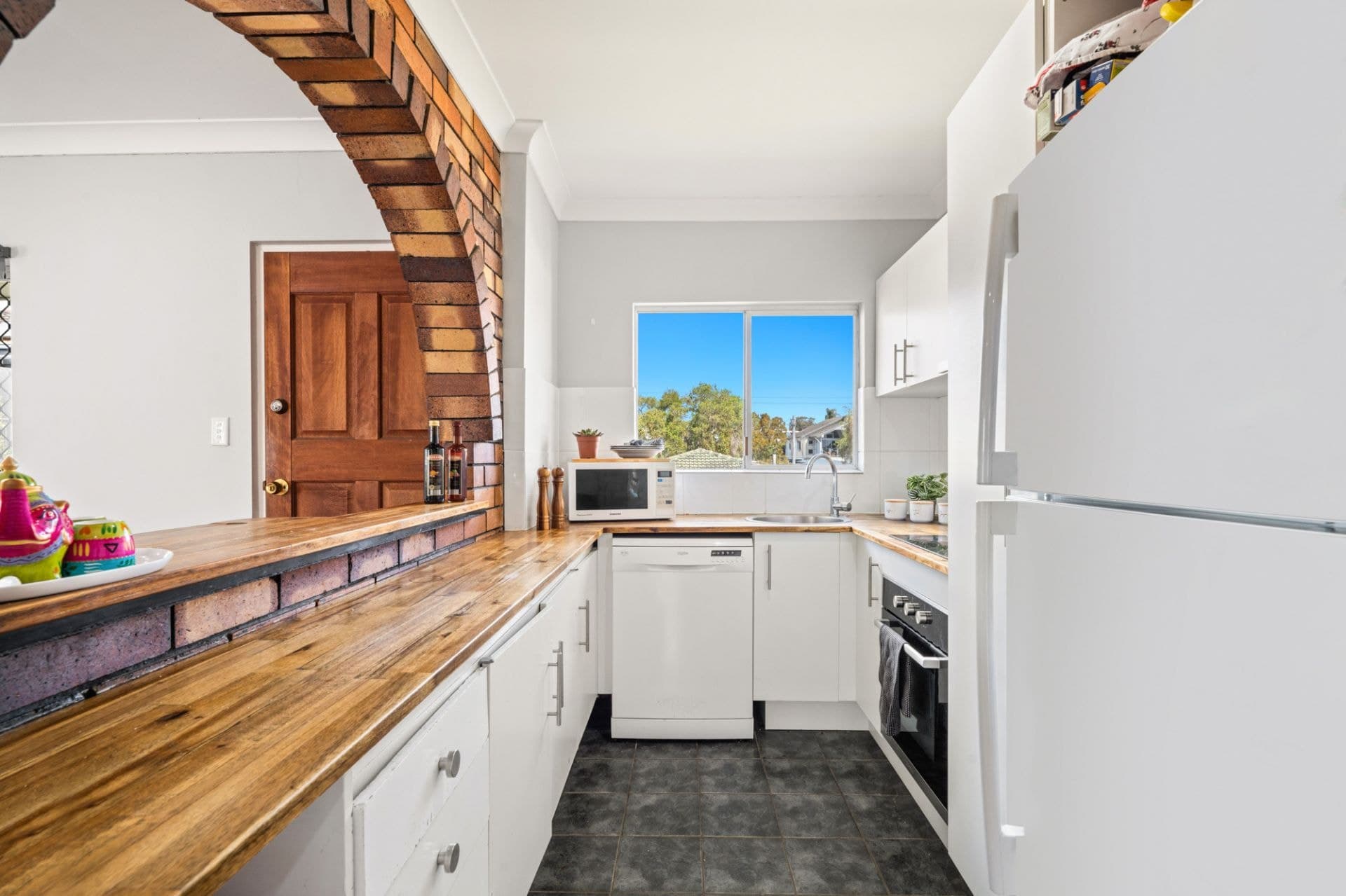 3/8 Nankeen Avenue, Paradise Point - Thumbnail 4