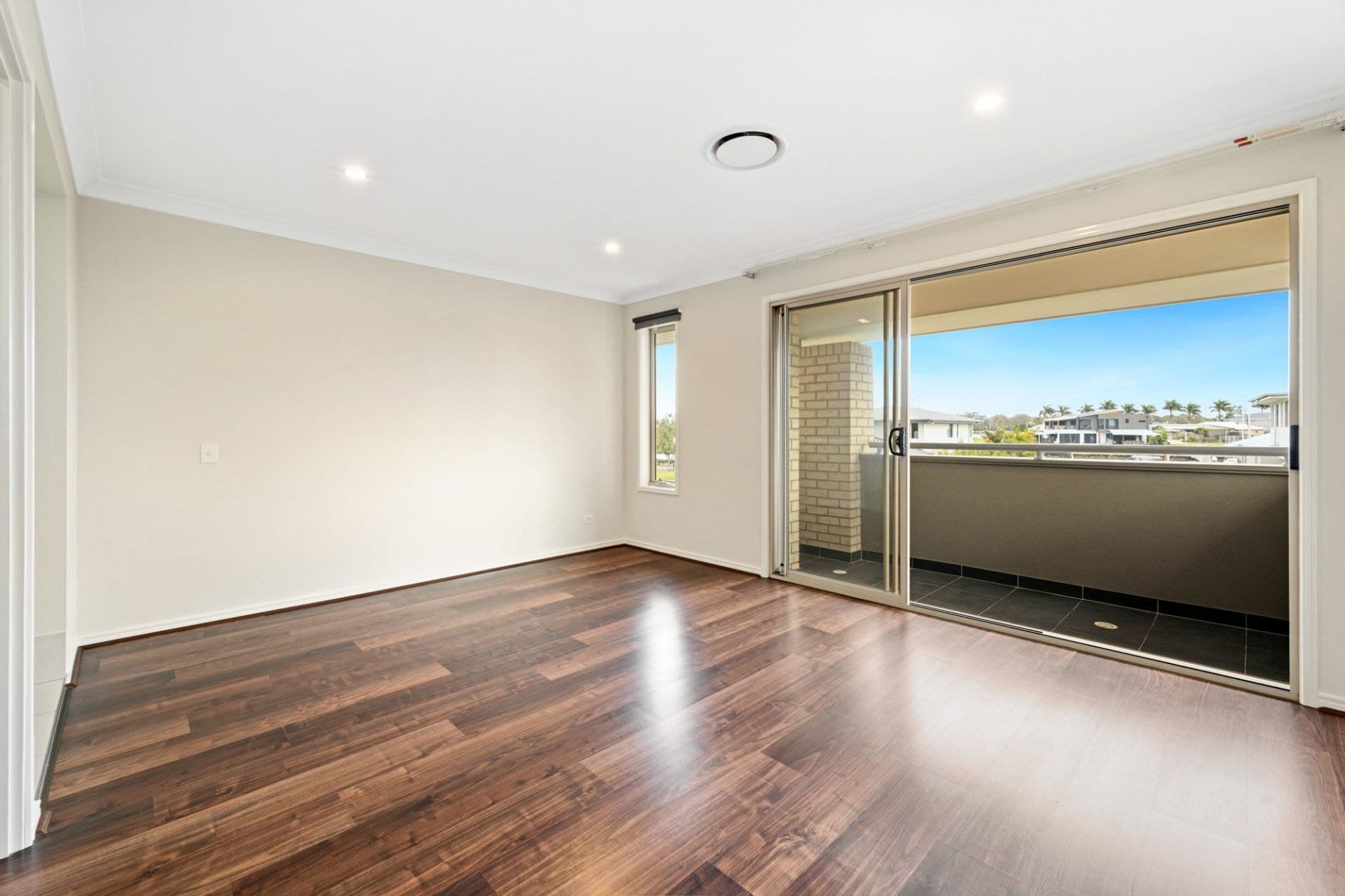 27 Harbour Rise, Hope Island - Thumbnail 7