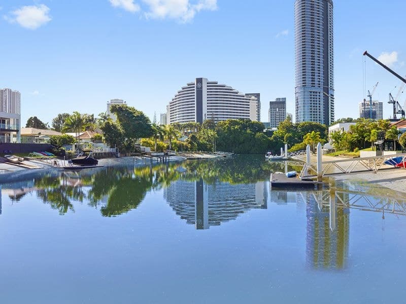 2 Rebecca Court, Broadbeach Waters - Thumbnail 3