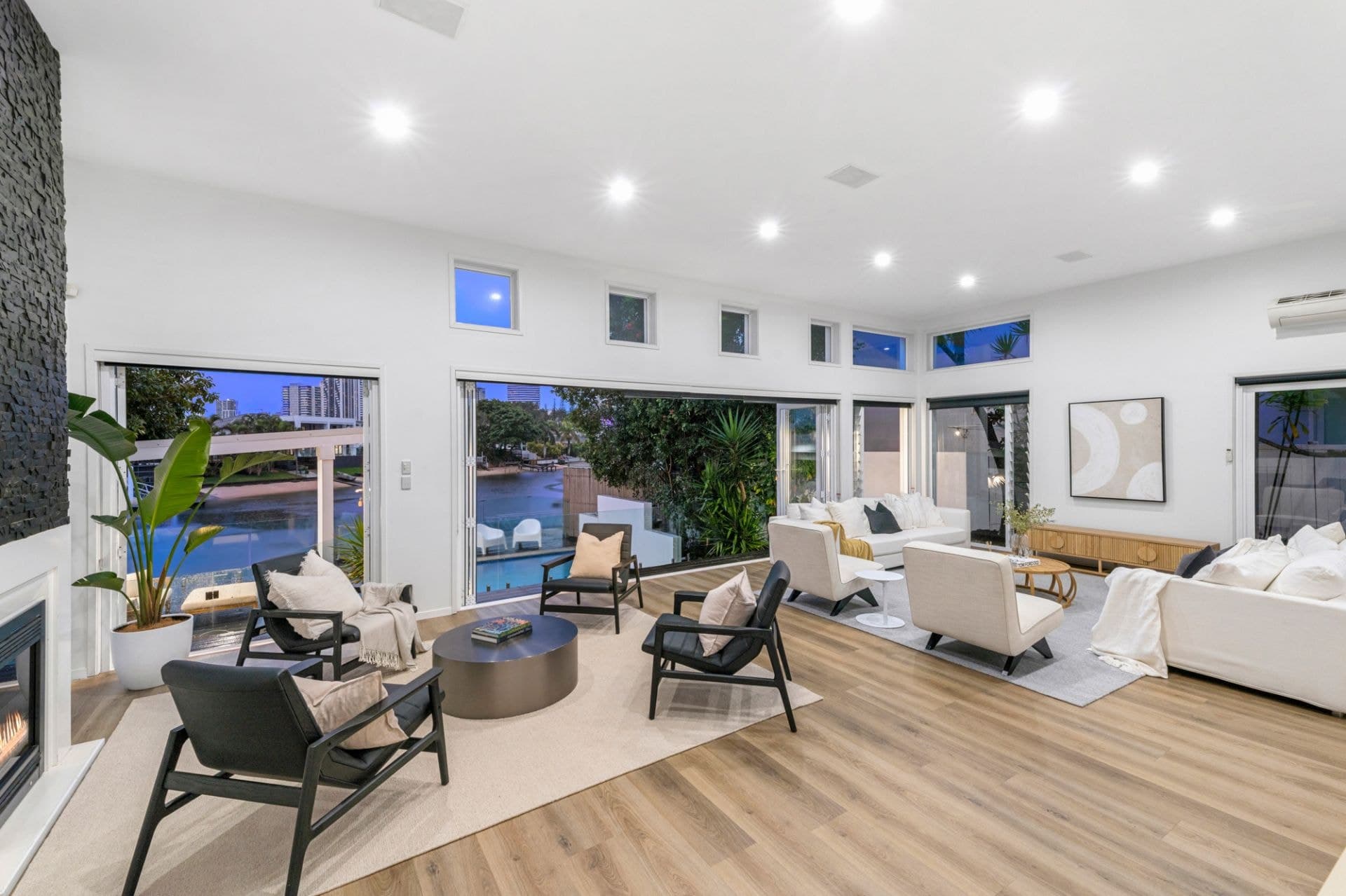 2 Rebecca Court, Broadbeach Waters - Thumbnail 7