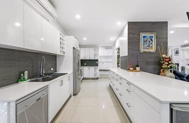 14 Matina Street, Biggera Waters - Thumbnail 6