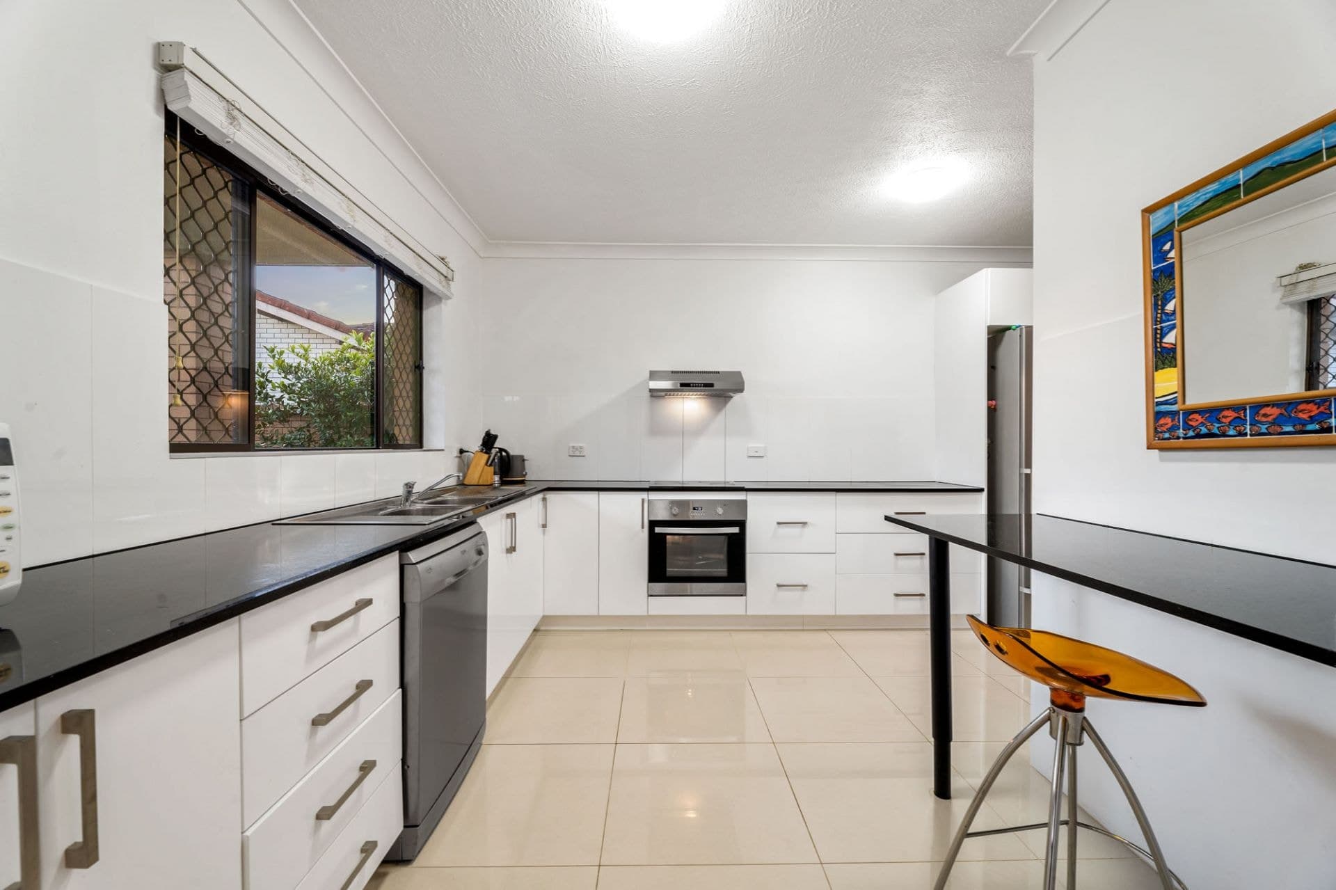 8 Wyuna Street, Broadbeach Waters - Thumbnail 8