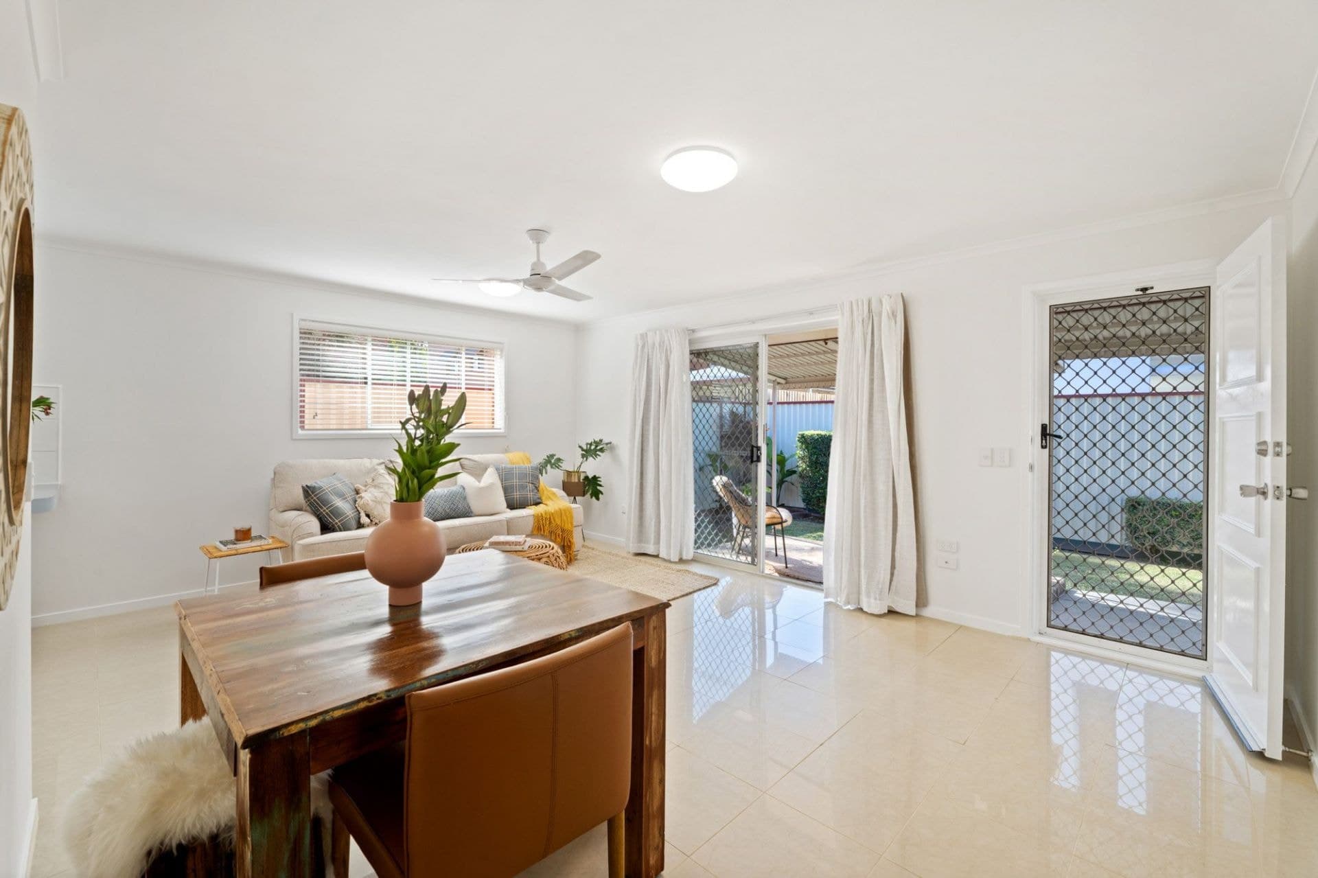 2/47 Milton Avenue, Paradise Point - Thumbnail 7