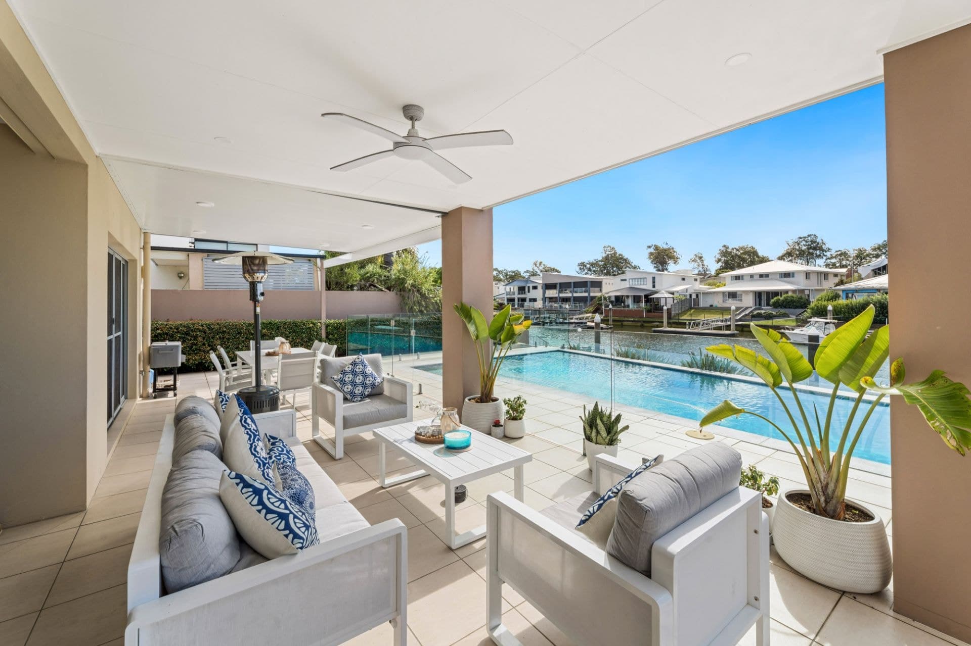7 North Quay Drive, Biggera Waters - Thumbnail 2