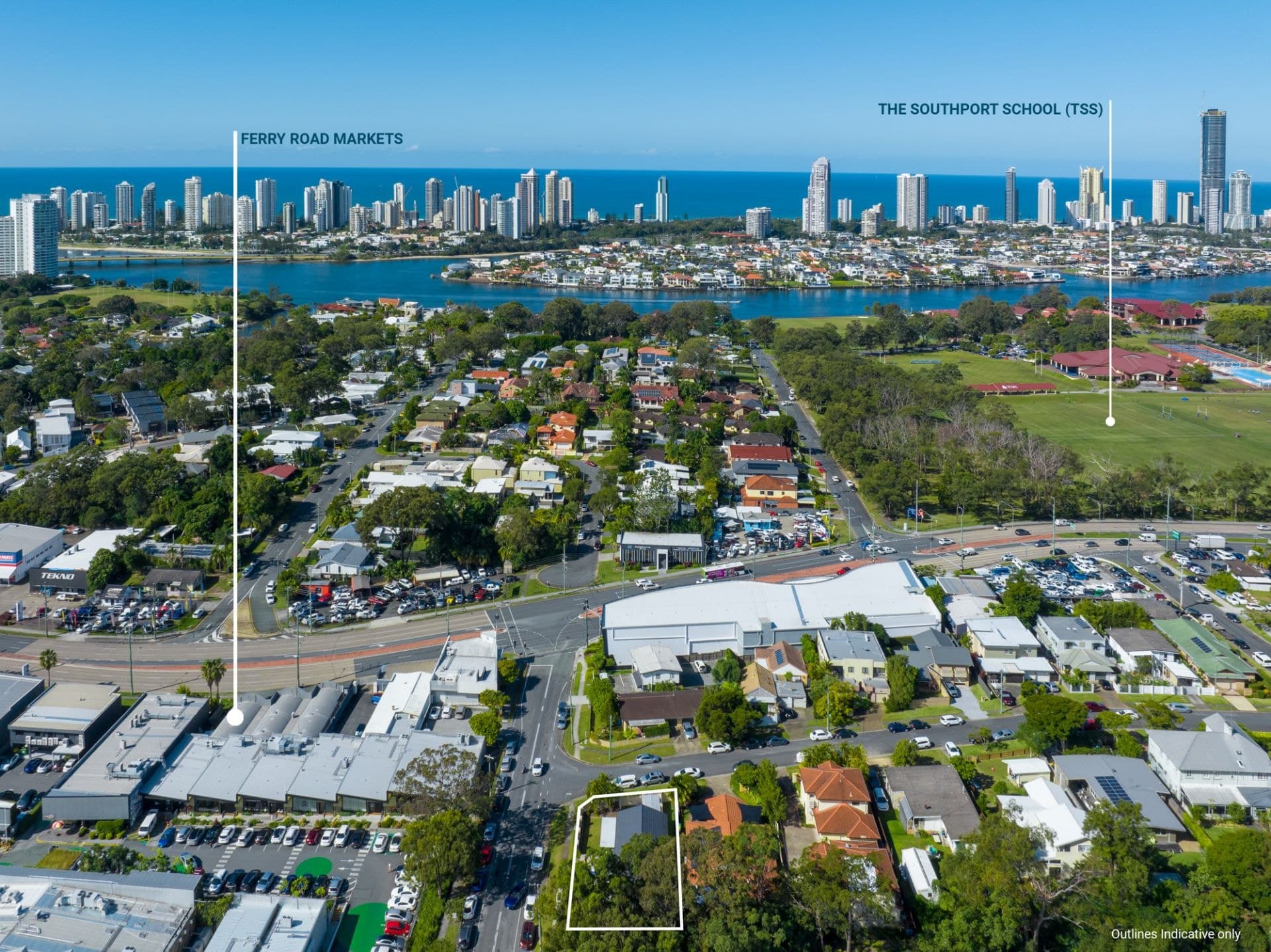 Unit 1/8 Brolga Avenue, Southport - Thumbnail 3