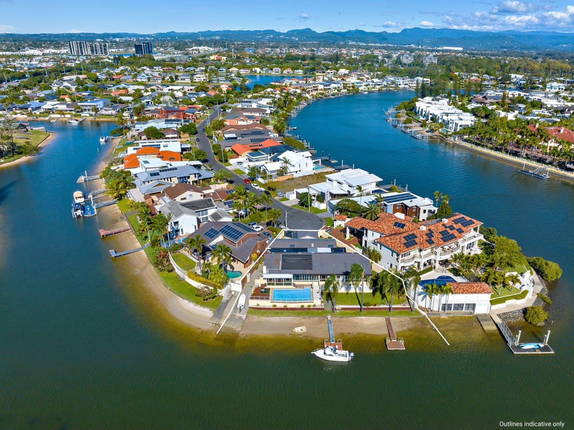 51 Sophie Avenue, Broadbeach Waters - Thumbnail 4