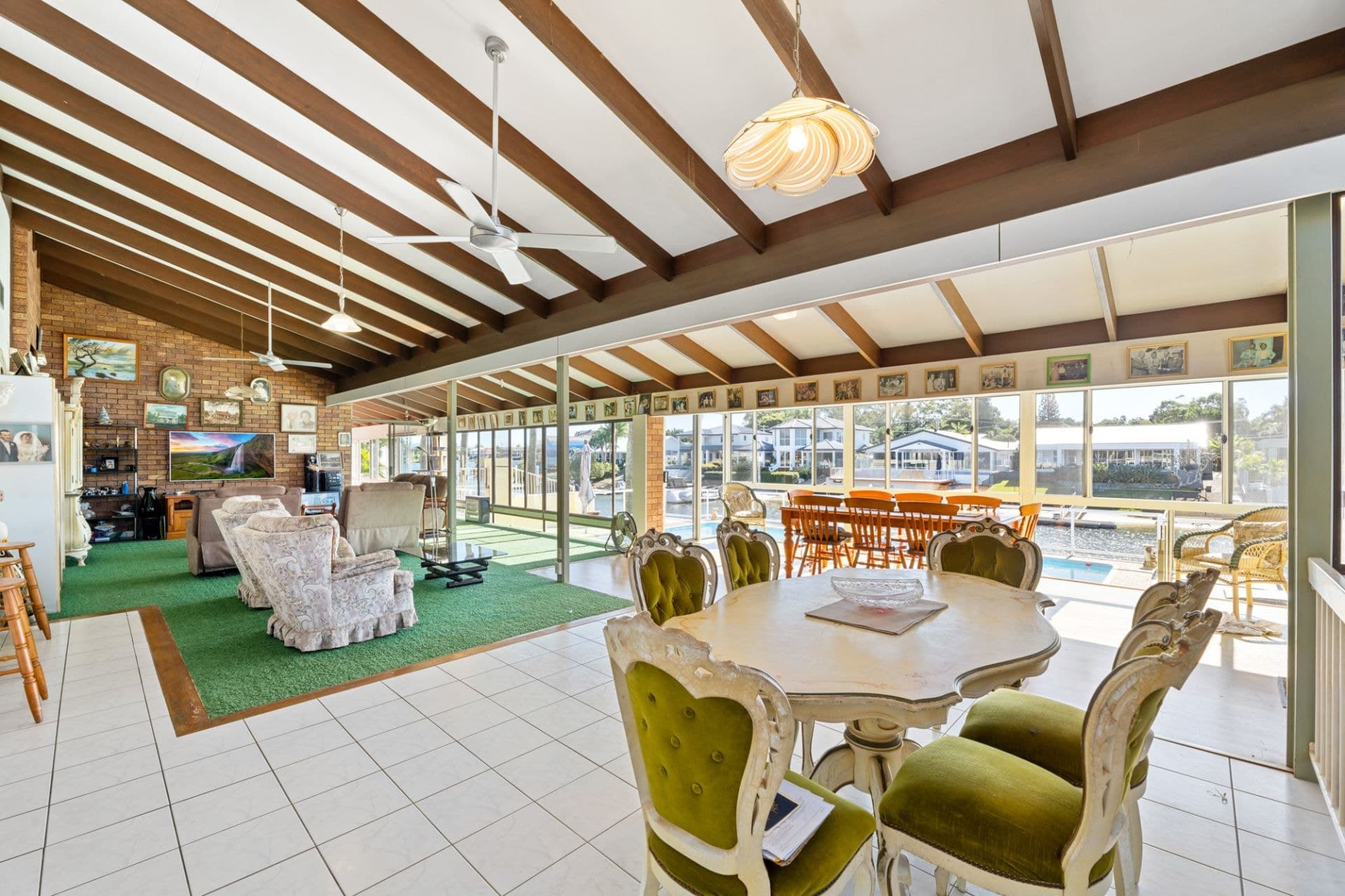 51 Sophie Avenue, Broadbeach Waters - Thumbnail 6