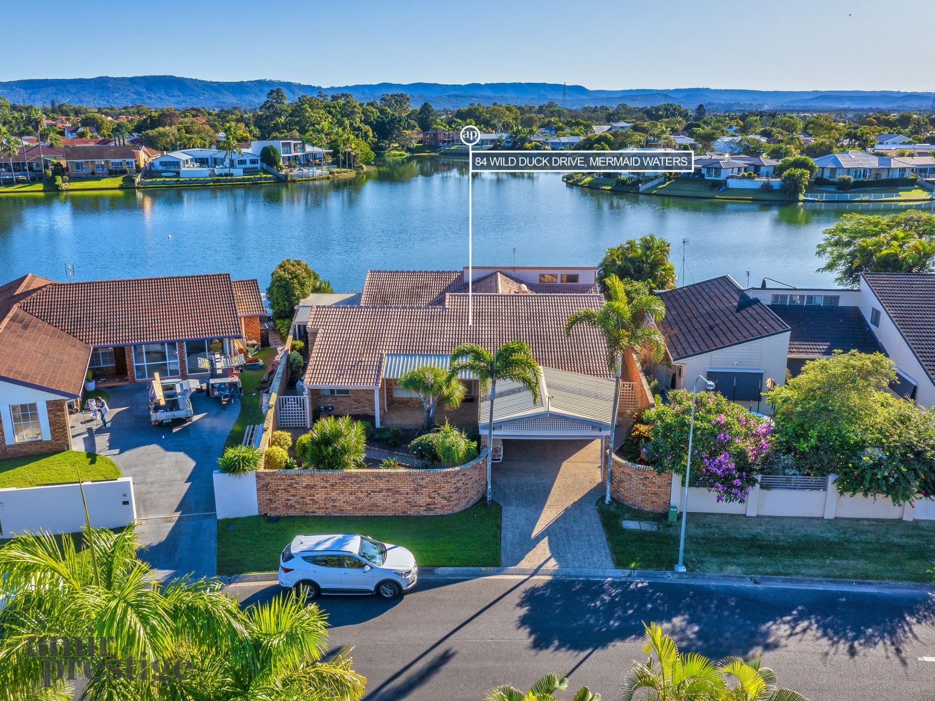 84 Wild Duck Drive, Mermaid Waters - Thumbnail 5