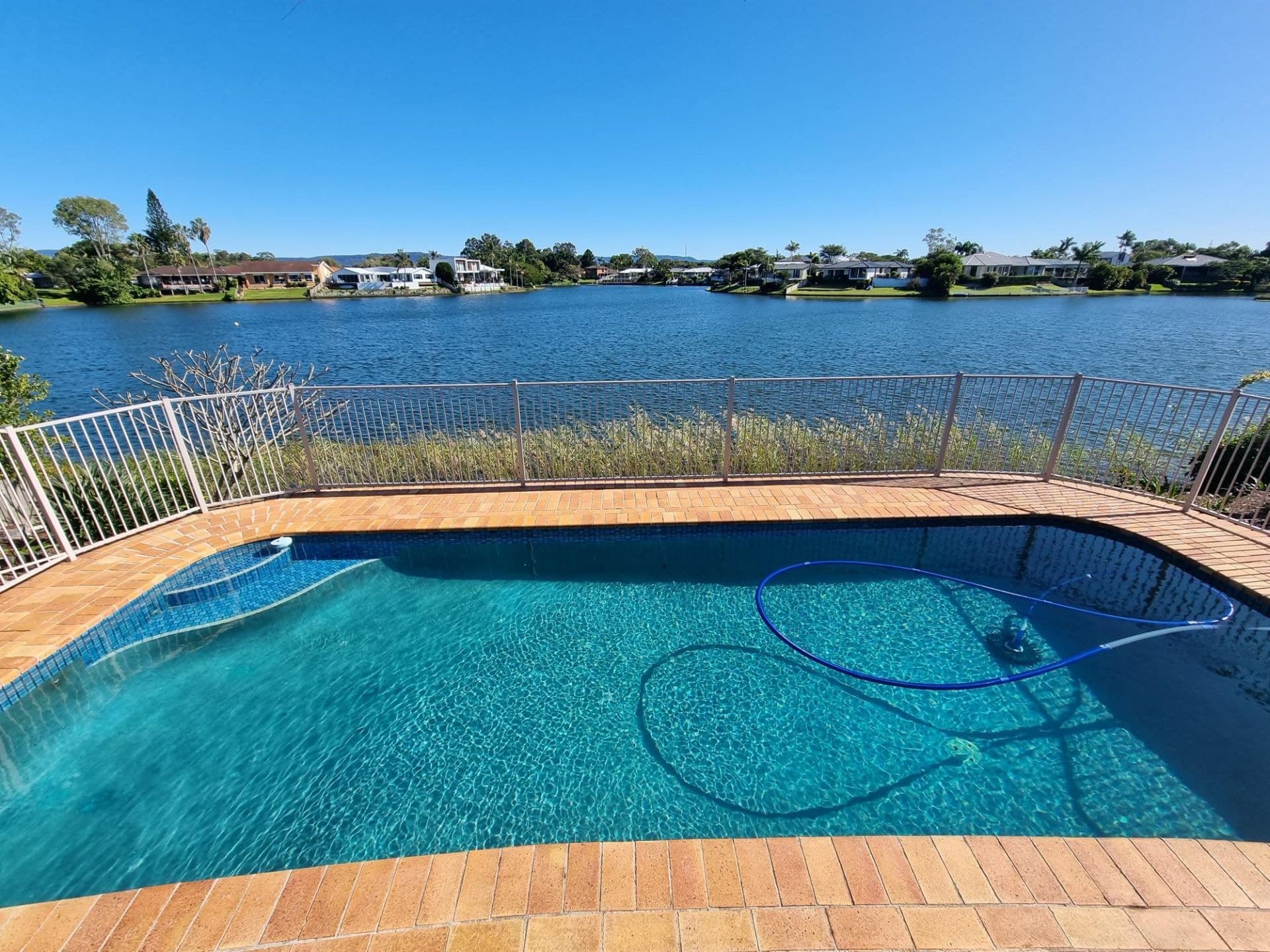 84 Wild Duck Drive, Mermaid Waters - Thumbnail 6