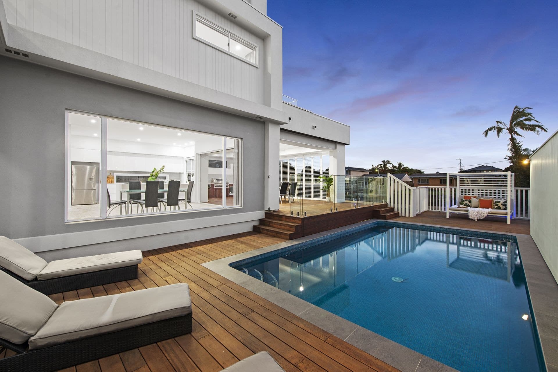 6 Costa Court, Broadbeach Waters - Thumbnail 4